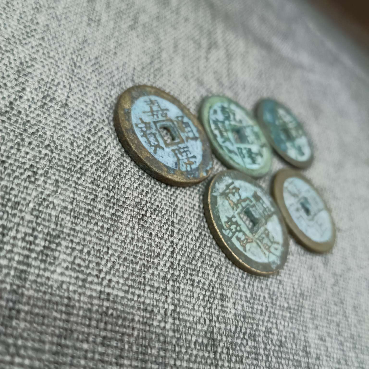 Zhonggong Craft Antique green rust Copper Coin Five Emperors Coin 2.5cm Aged and thickened Five Emperors Coin detail image 4