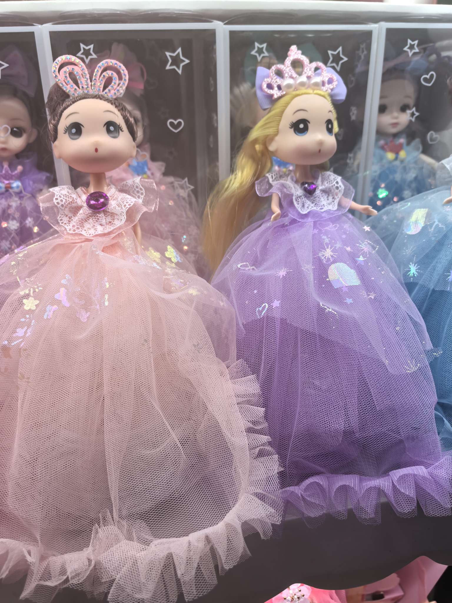 芭比娃娃时尚换装精品儿童玩具钥匙扣卡通毛绒玩具中国特色娃娃公仔配件，艾妮娃娃，米雪儿娃娃，智能娃娃，潮玩娃娃，钥匙扣娃娃产品图