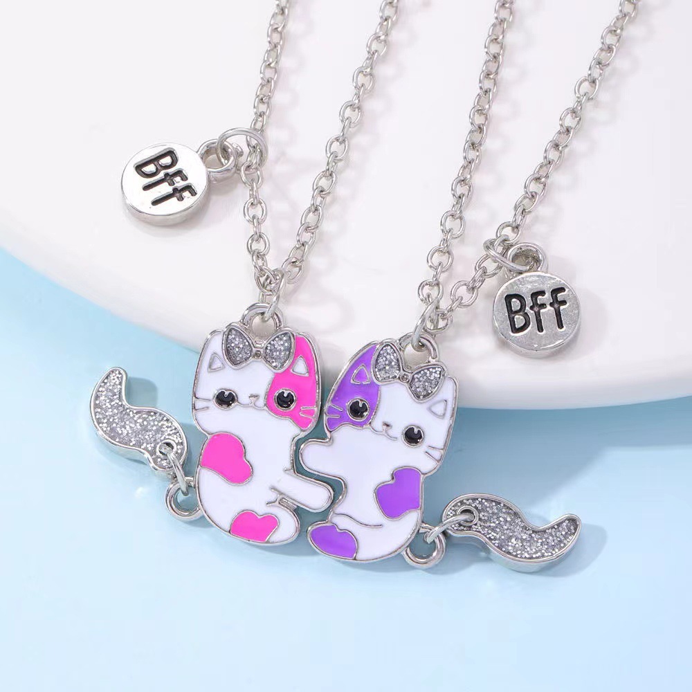 Cross-border European and American children's accessories: Cute cat BFF Good Friend necklace, sweet oil-dripping kitten necklace, 2-piece set Application Scenario