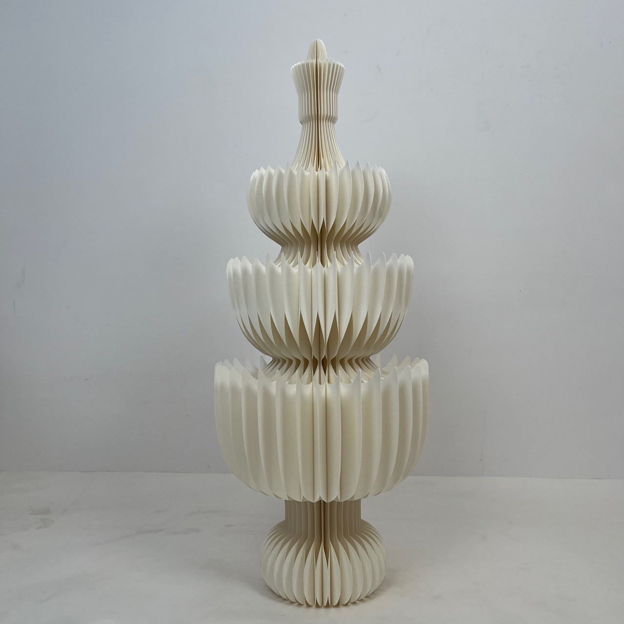 White simple Christmas tree 🎄 ornaments, shopping mall, indoor living room, store, paper home decoration Specification image