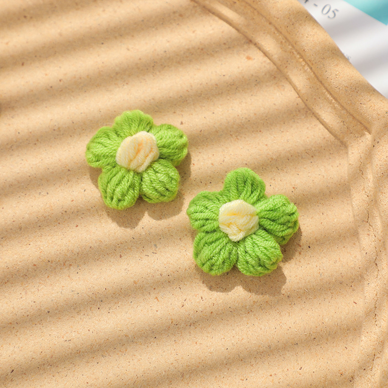 米多多辅料热销教师节母亲节手工钩织彩色毛线花朵泡芙小花节日配饰服装辅料发夹