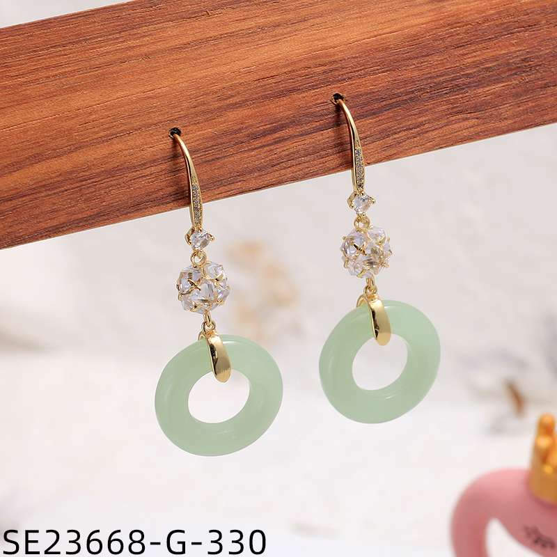 Pendientes de moda orejeras pendientes de circonita calcinada mujer simple y versátil accesorios orejeras tendencias detail image 3