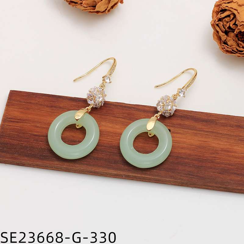 Pendientes de moda orejeras pendientes de circonita calcinada mujer simple y versátil accesorios orejeras tendencias details Picture