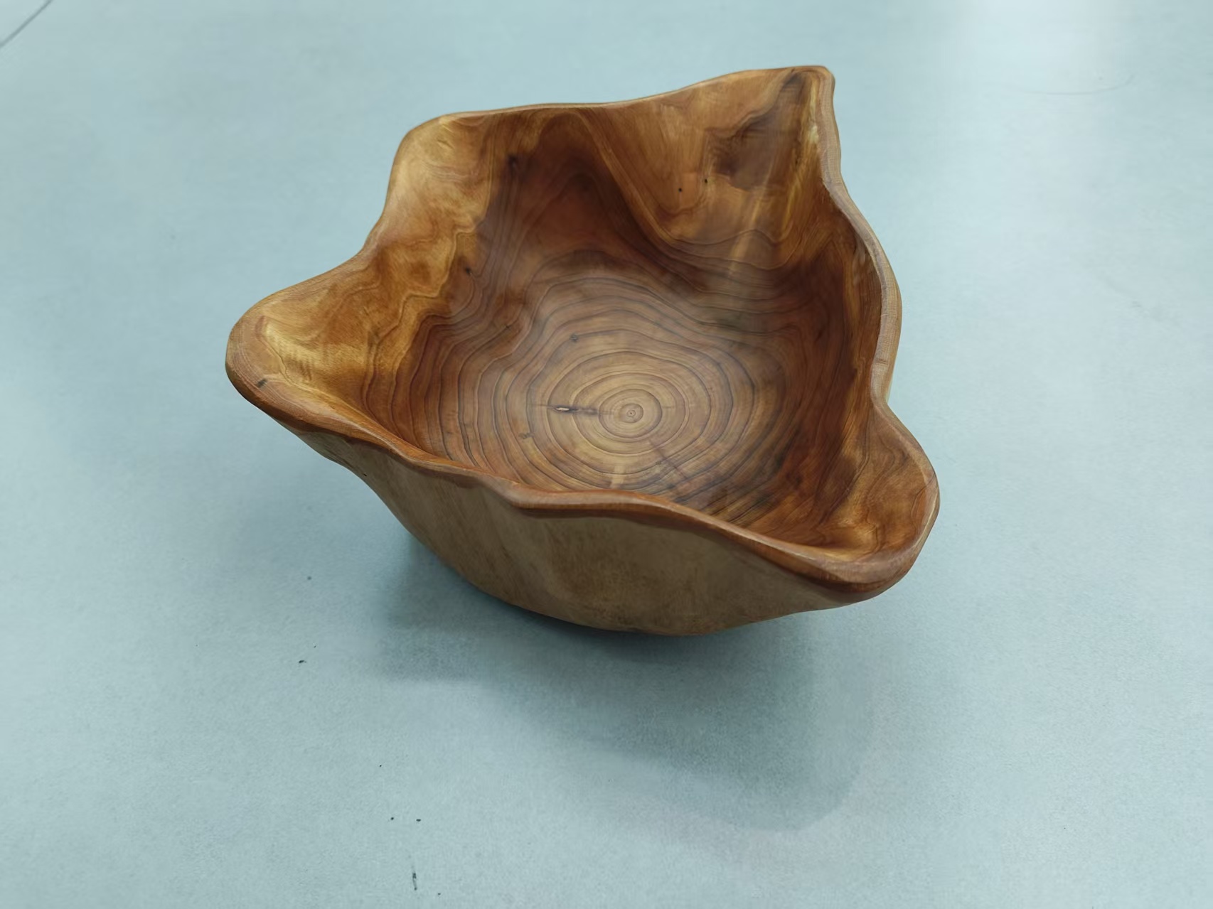 实木果盒/越南零食/塑料电镀果盘/水晶球碎石金字塔/托盘摆件细节图