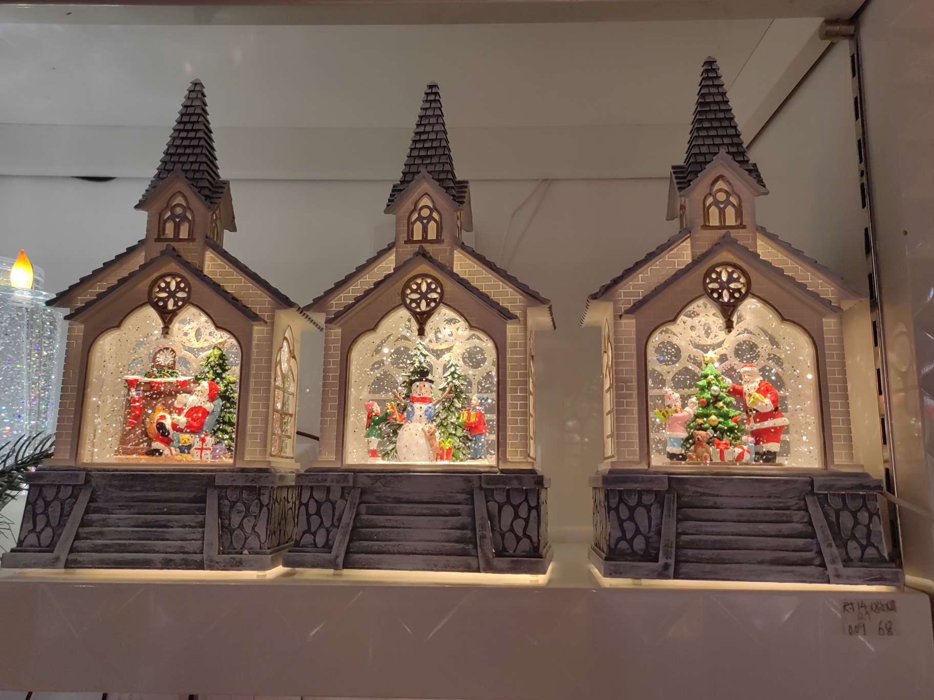 教堂水晶灯节日礼物