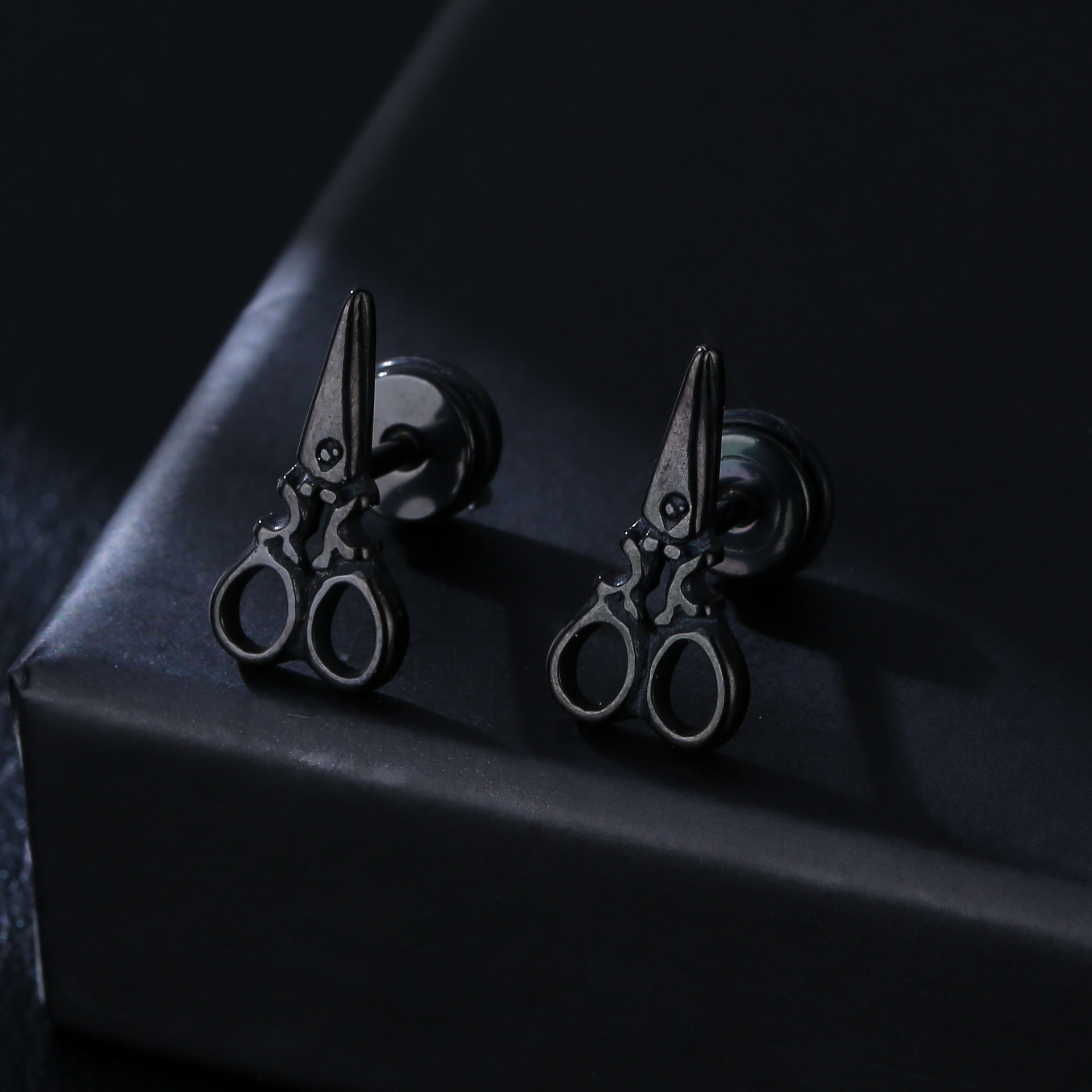 欧美个性剪刀铸造不锈钢男士嘻哈耳环潮流ebay速卖通爆款耳钉批发产品图