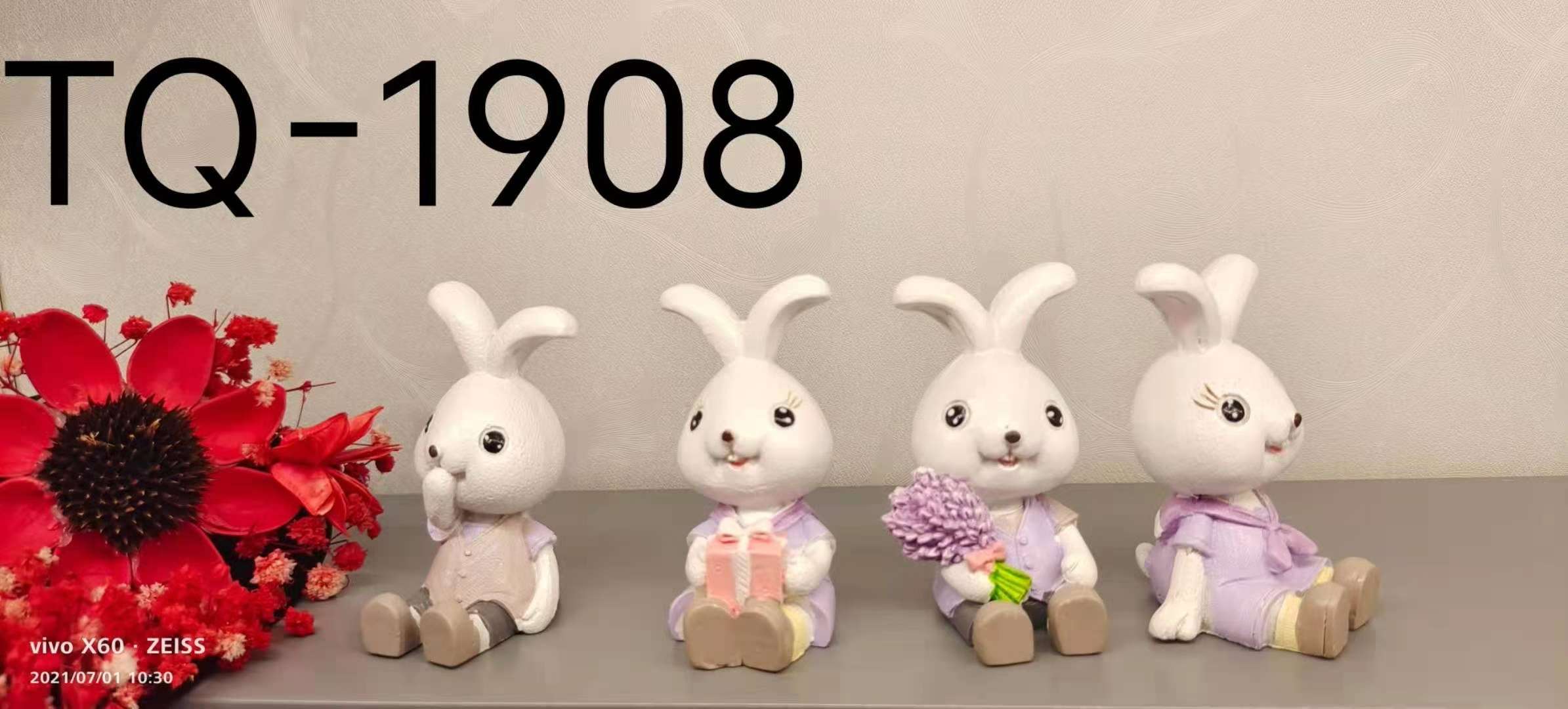 车载摇头树脂摆件