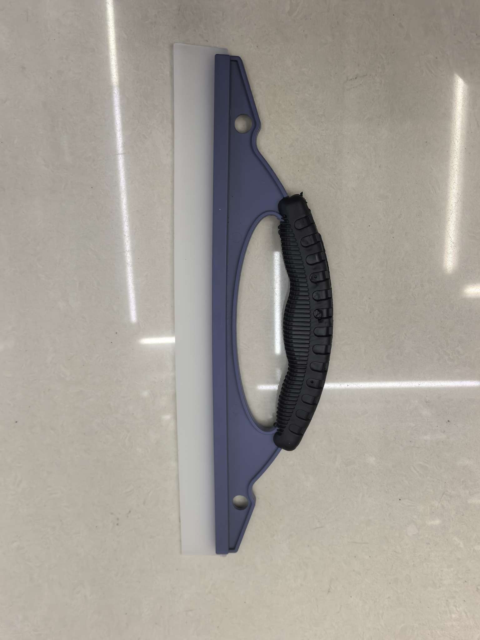 Car wiper silicone wiper, car glass wiper, car washing and cleaning tool, fast, traceless and paint-free Application Scenario