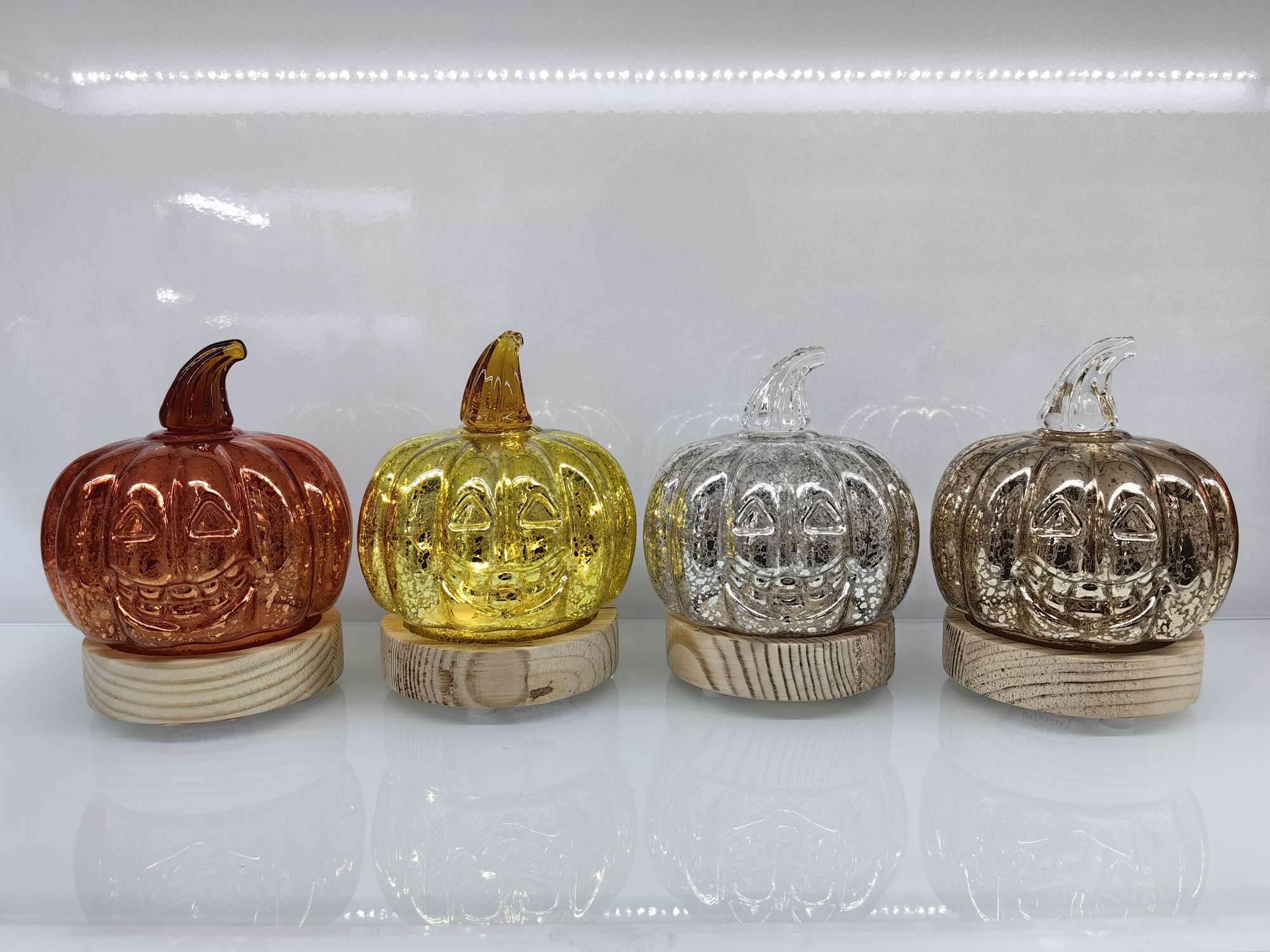 万圣节礼品，玻璃灯工艺品，南瓜灯。