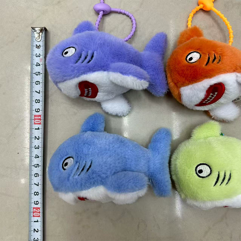 Plush toys, six-color sharks, Marine animal museum souvenirs, creative dolls, cartoon accessories, pendants, plush figurines, keychains, cloth dolls, cute decorations, gifts, claw machines, factory direct sales Specification image