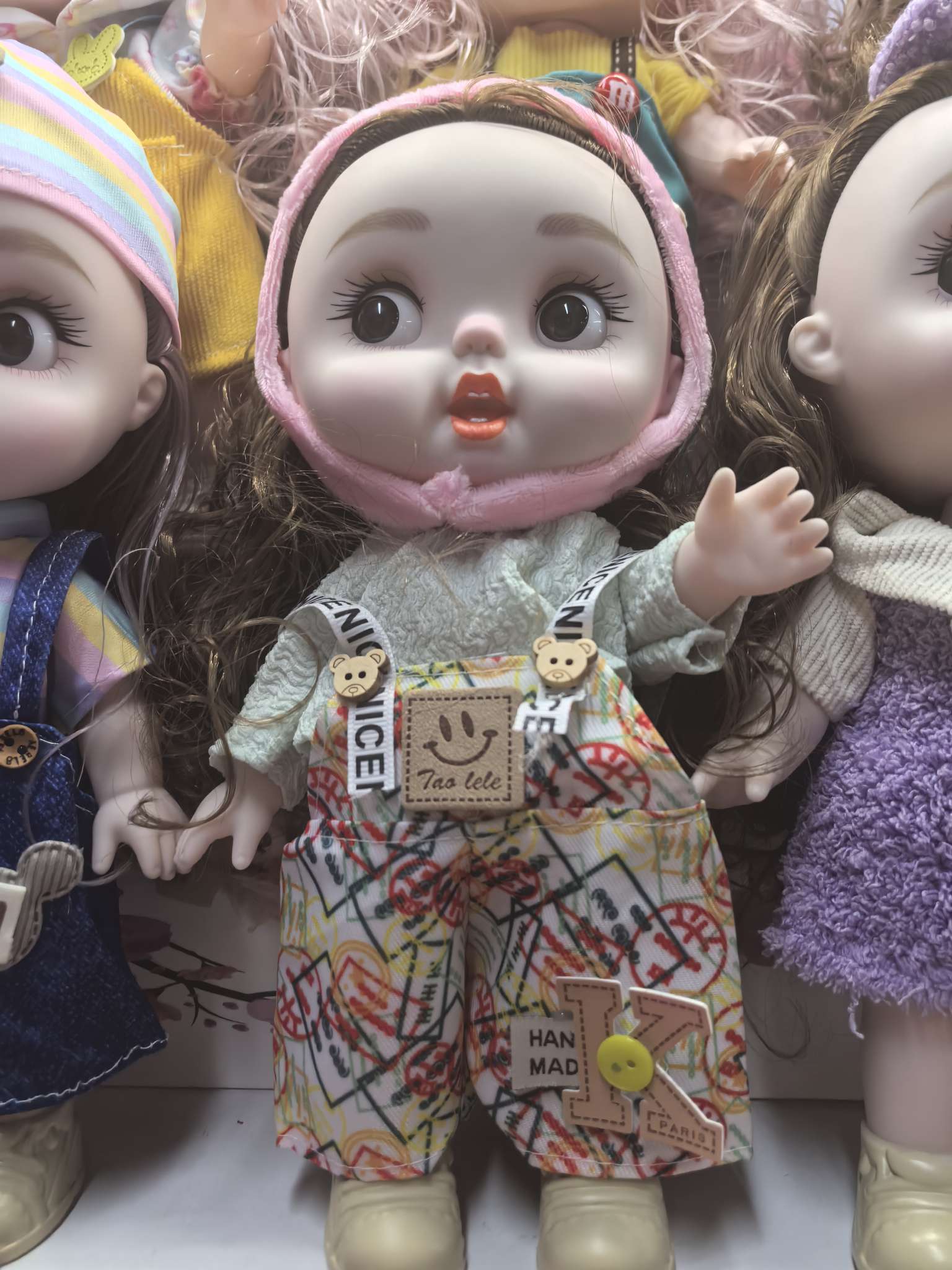 艾妮娃娃，潮玩娃娃，芭比娃娃时尚换装精品儿童玩具钥匙扣卡通毛绒玩具中国特色娃娃公仔配件，智能娃娃，钥匙扣娃娃，娃娃配件产品图