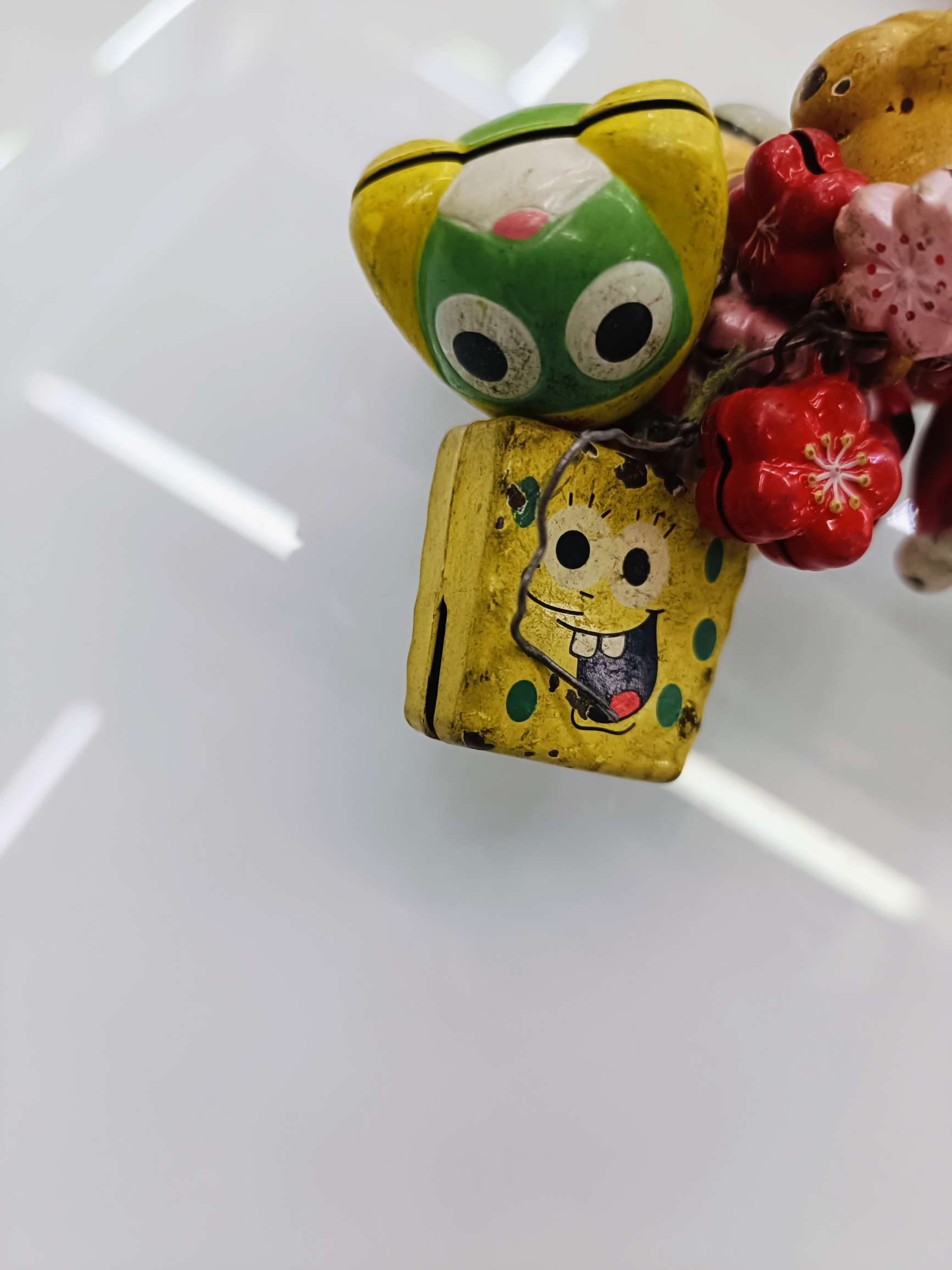 时尚饰品配件多款混搭装饰品配件创意配饰百搭饰品配件精选款，铜制，手绘，卡通，可来样定制，品种多样，手绘精致，做工精良细制