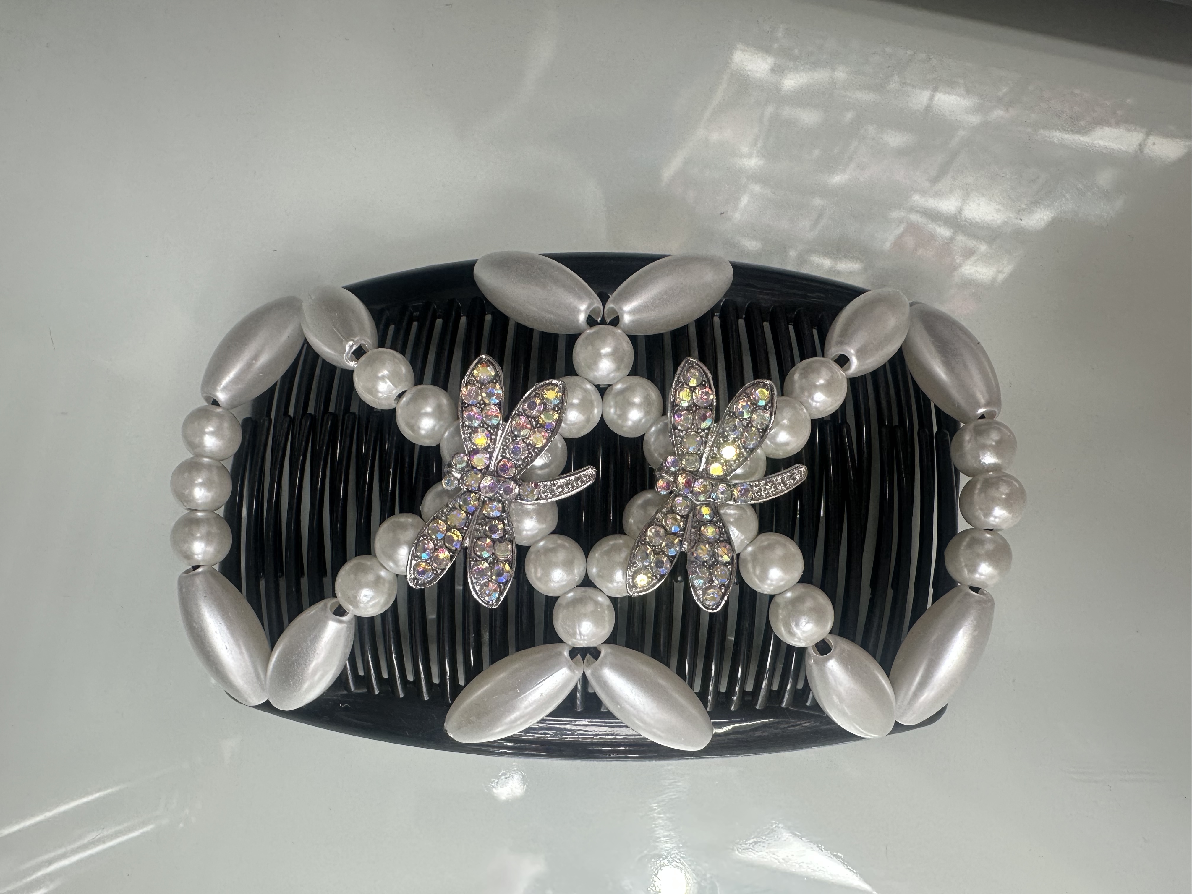 FLY1909 Korean version, elegant and stylish, features a versatile magic hair clipper, hair clips, hair accessories, headwear, and a dragonfly hair comb pic 1