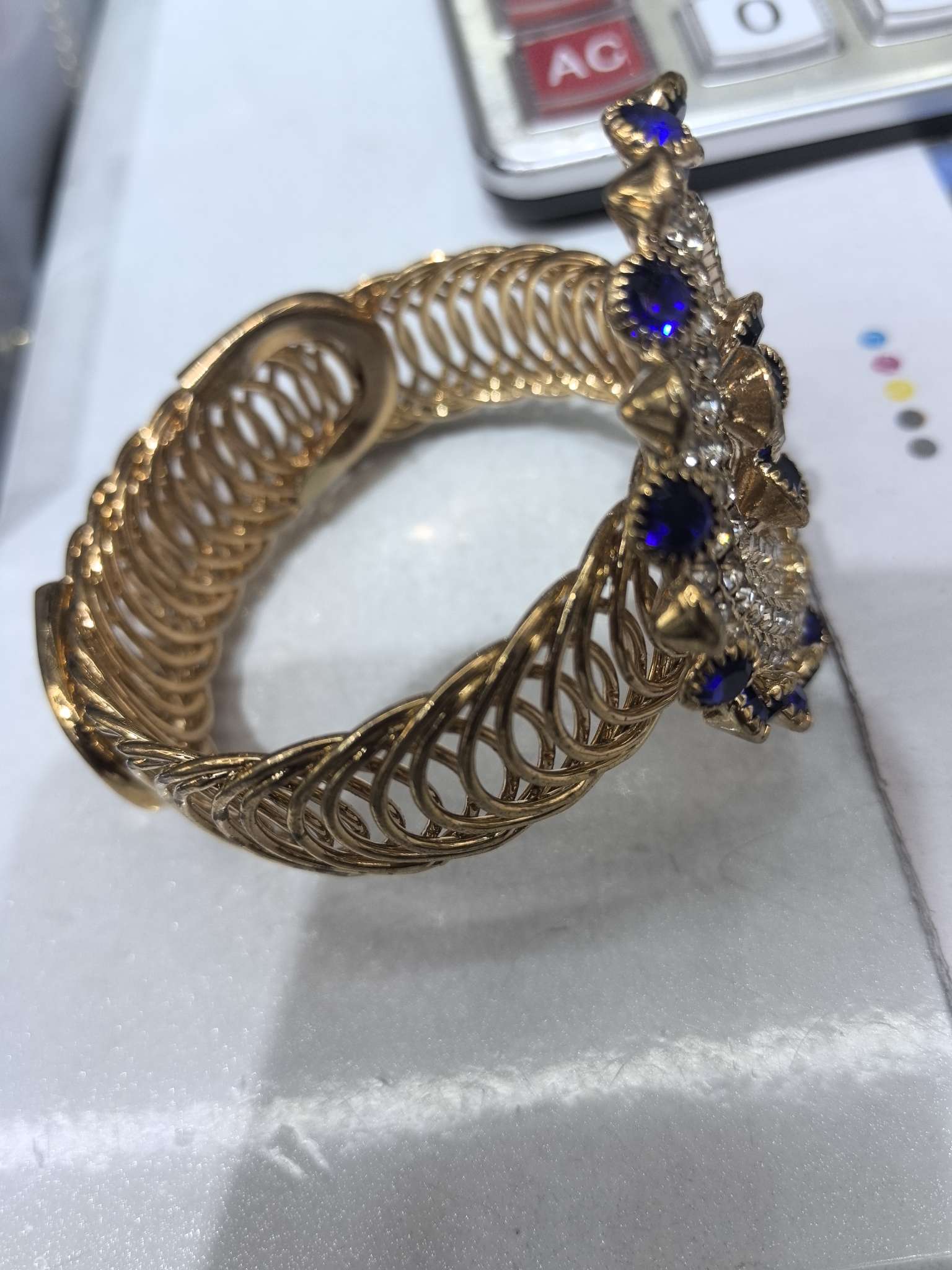 2025珠宝首饰定制爪链弹簧圈手镯手表手链手背链锆石手链手背链等等等等圆形头像镀金吊坠18K金深海珍珠银耳饰时尚百搭礼品产品图