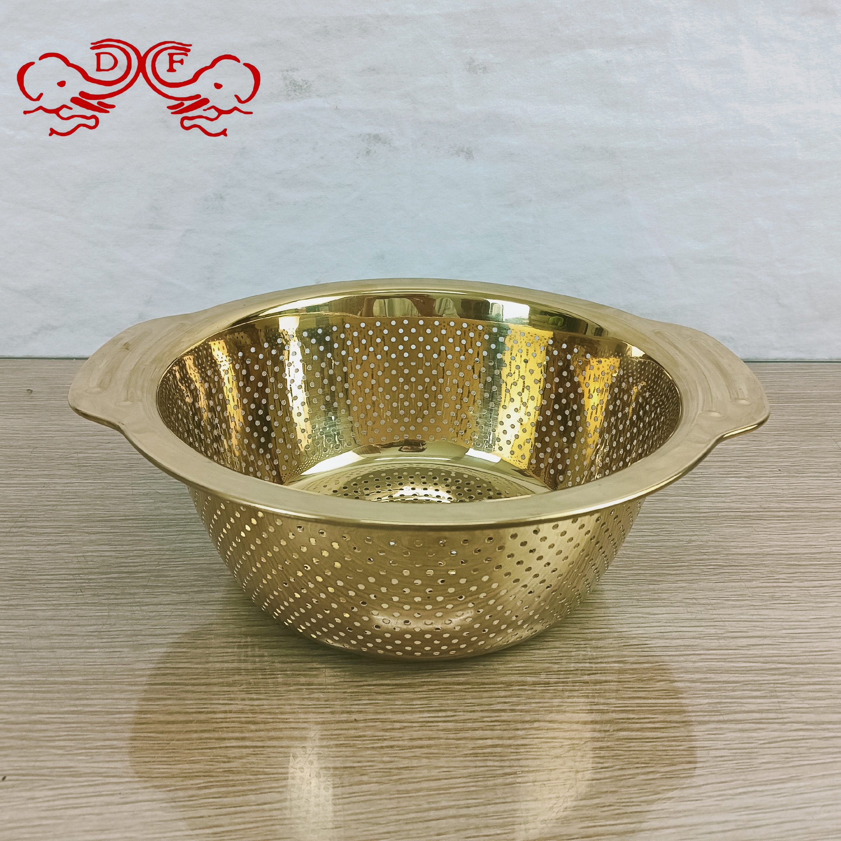 DF99483 304 stainless steel draining basket and basin set, thickened household kitchen rice-washing sieve with lid, leaky basin, DF TRADINGHOUSE Item Picture