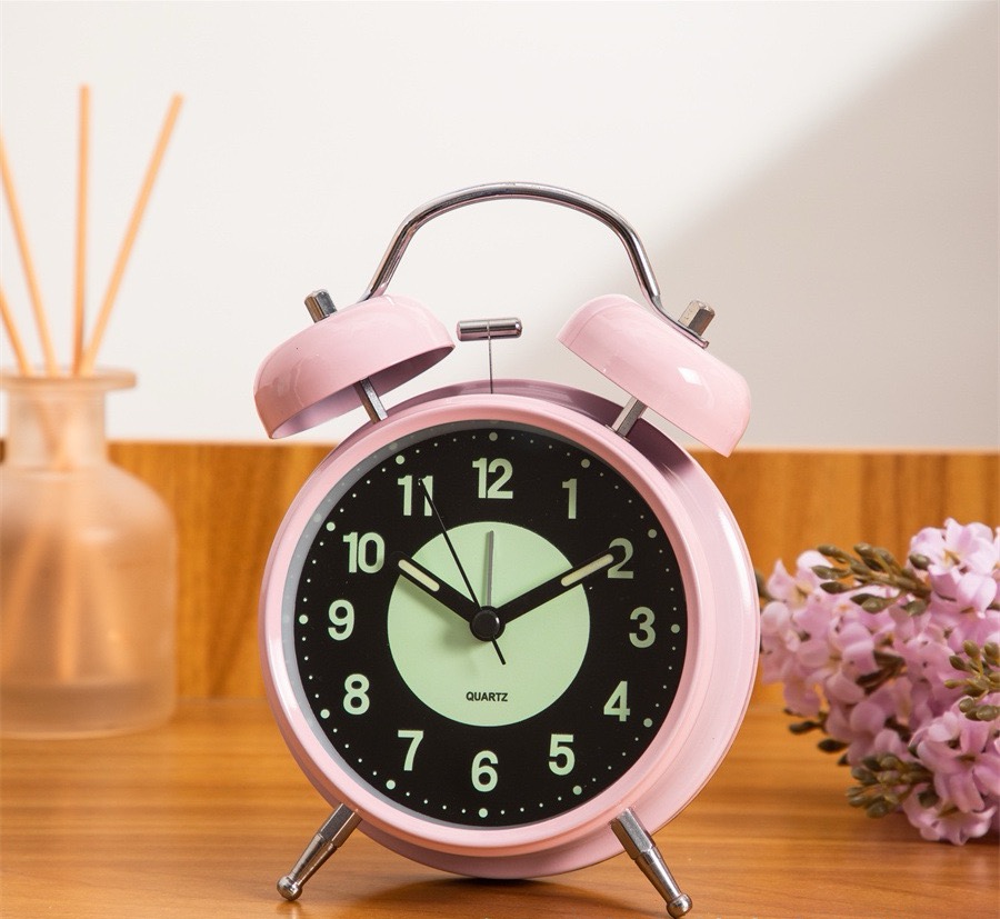 Uranus clock wall clock, modern, simple, silent LCD display clock, creative home decoration for living room and bedroom, bestseller on cross-border e-commerce Amazon detail image 12
