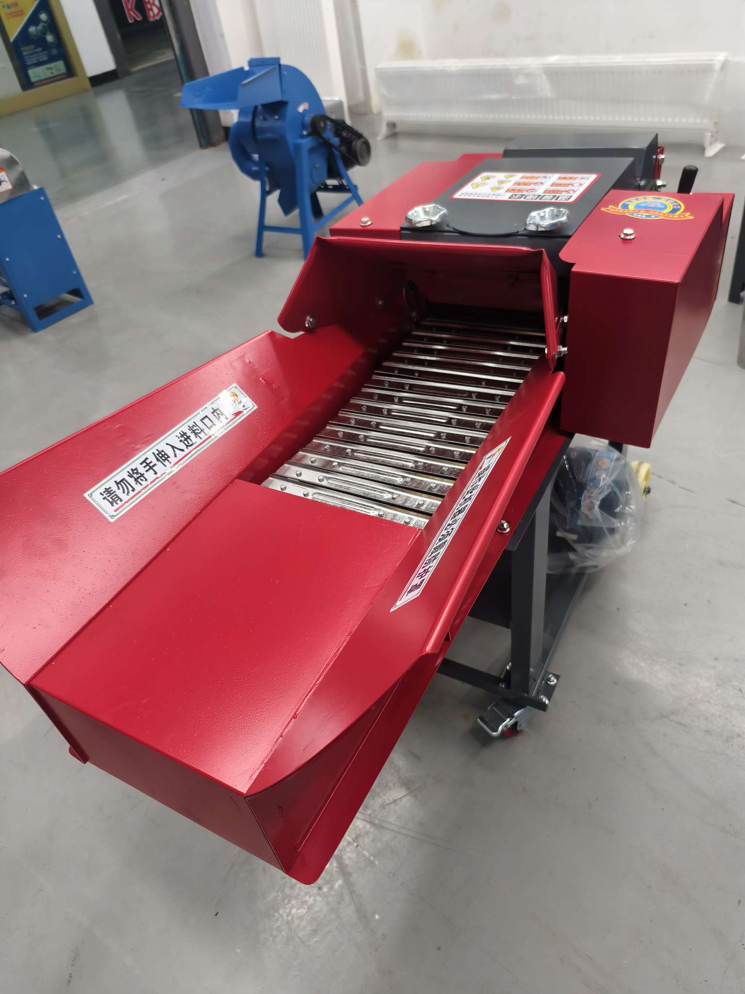 铡草机家用养殖牛羊玉米秸秆干湿两用粉碎打草碎草切草揉丝一体机铡揉机磨面机粉碎机颗粒机榨油机出口供应详情图2