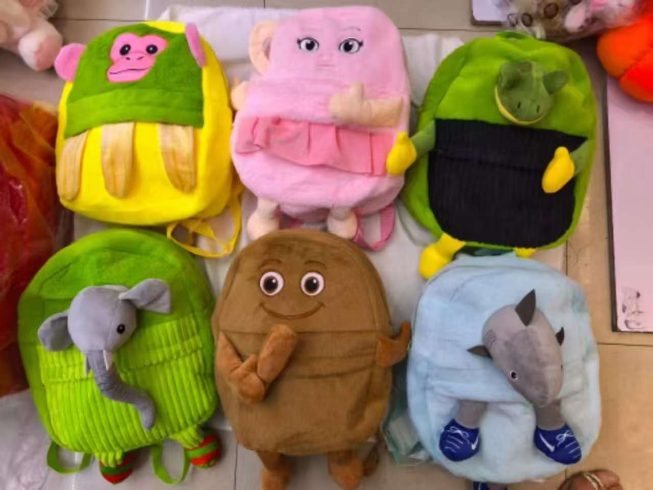 Shan Hai Jing series plush toys, backpacks, wooden puppet dolls, shoes, shark figurines, single-shoulder crossbody, hand-carry Specification image