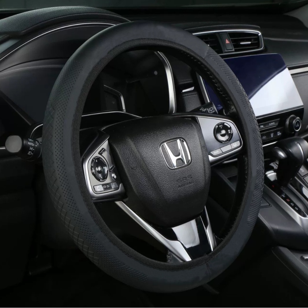 工厂直供纳帕纹皮革汽车方向盘套防滑透气运动版车载把套通用