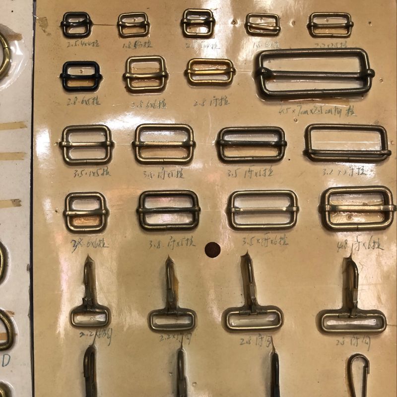 箱包配件锁/气眼/铆钉半空钉/龙虾钩/鞋带细节图