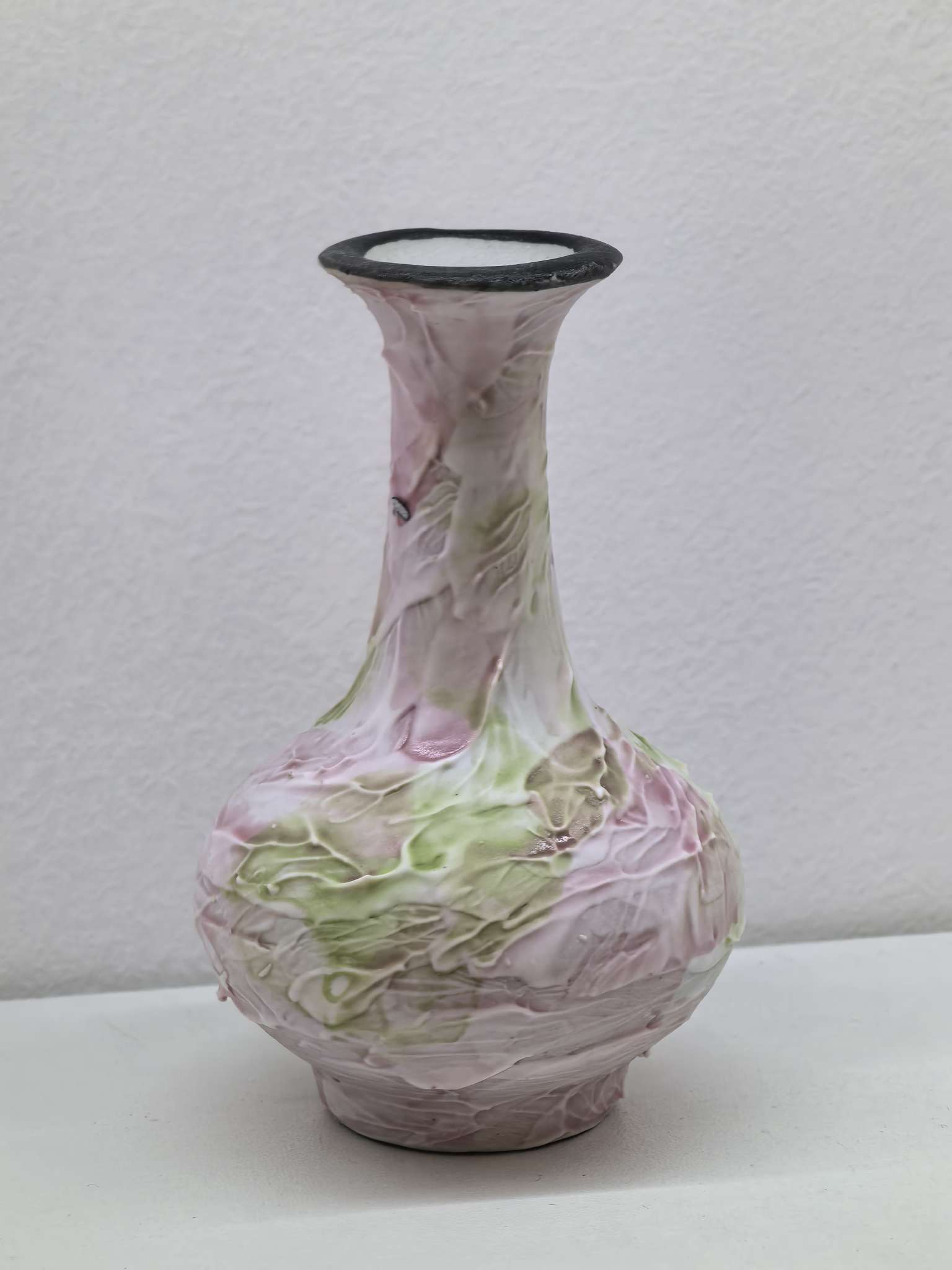 Mi Ni small vase, ice cream glazed ceramic vase details Picture