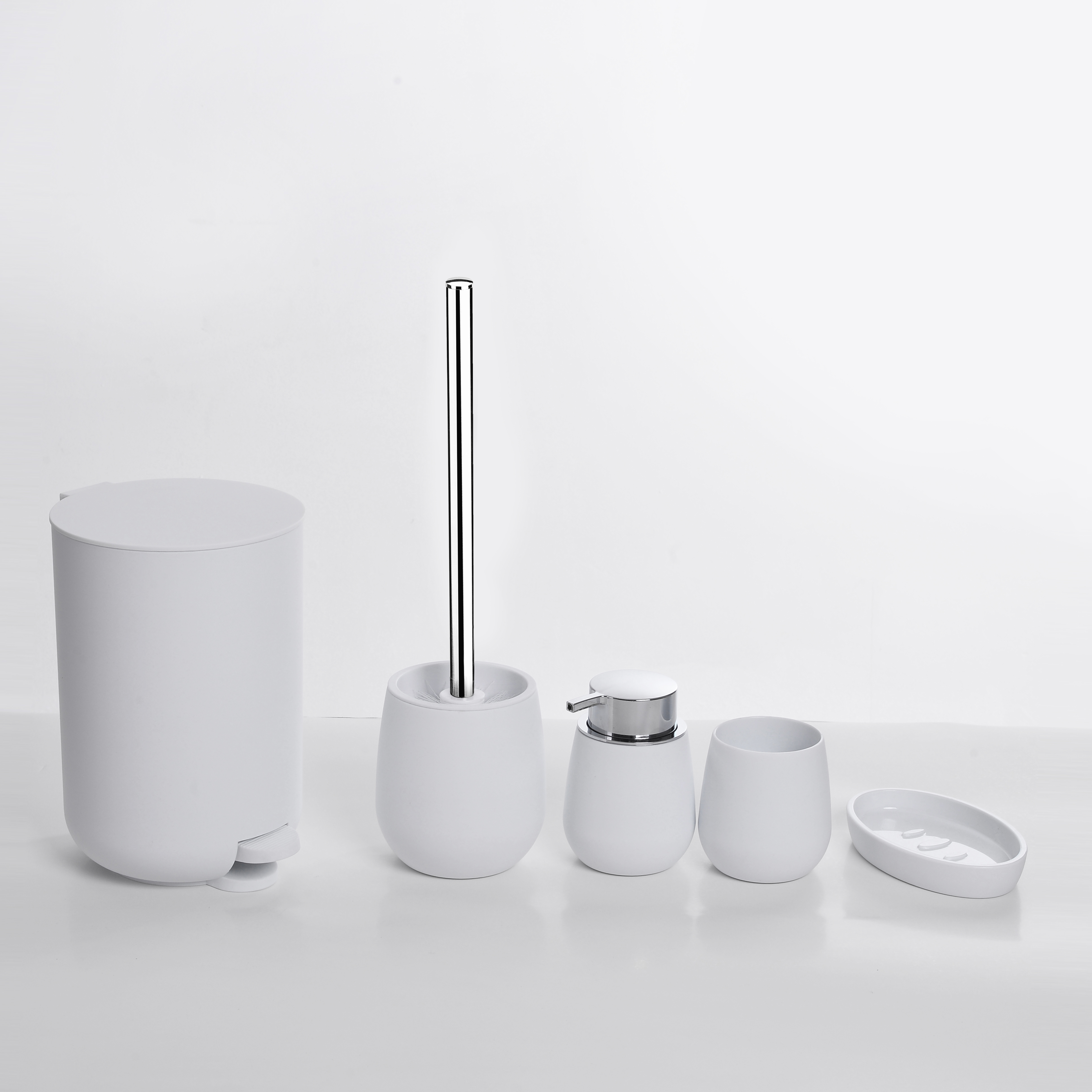 卫浴套件/卷纸大卷/垃圾桶套装四区/大卷纸厕纸/家居生活用品产品图