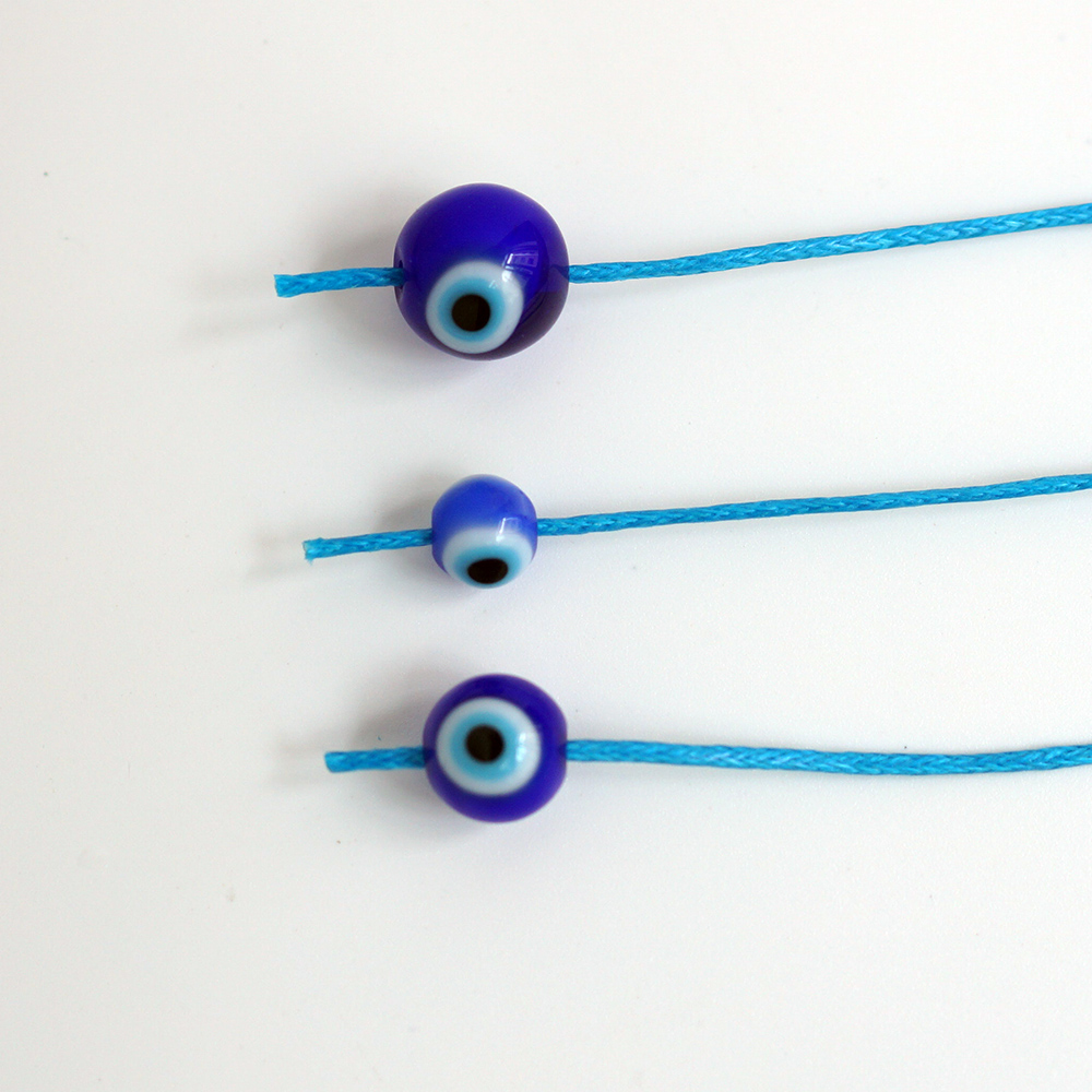 Blue-eye glass bead accessories, Devil's Eye straight hole round bead bracelet, necklace, keychain jewelry and accessories in stock Application Scenario