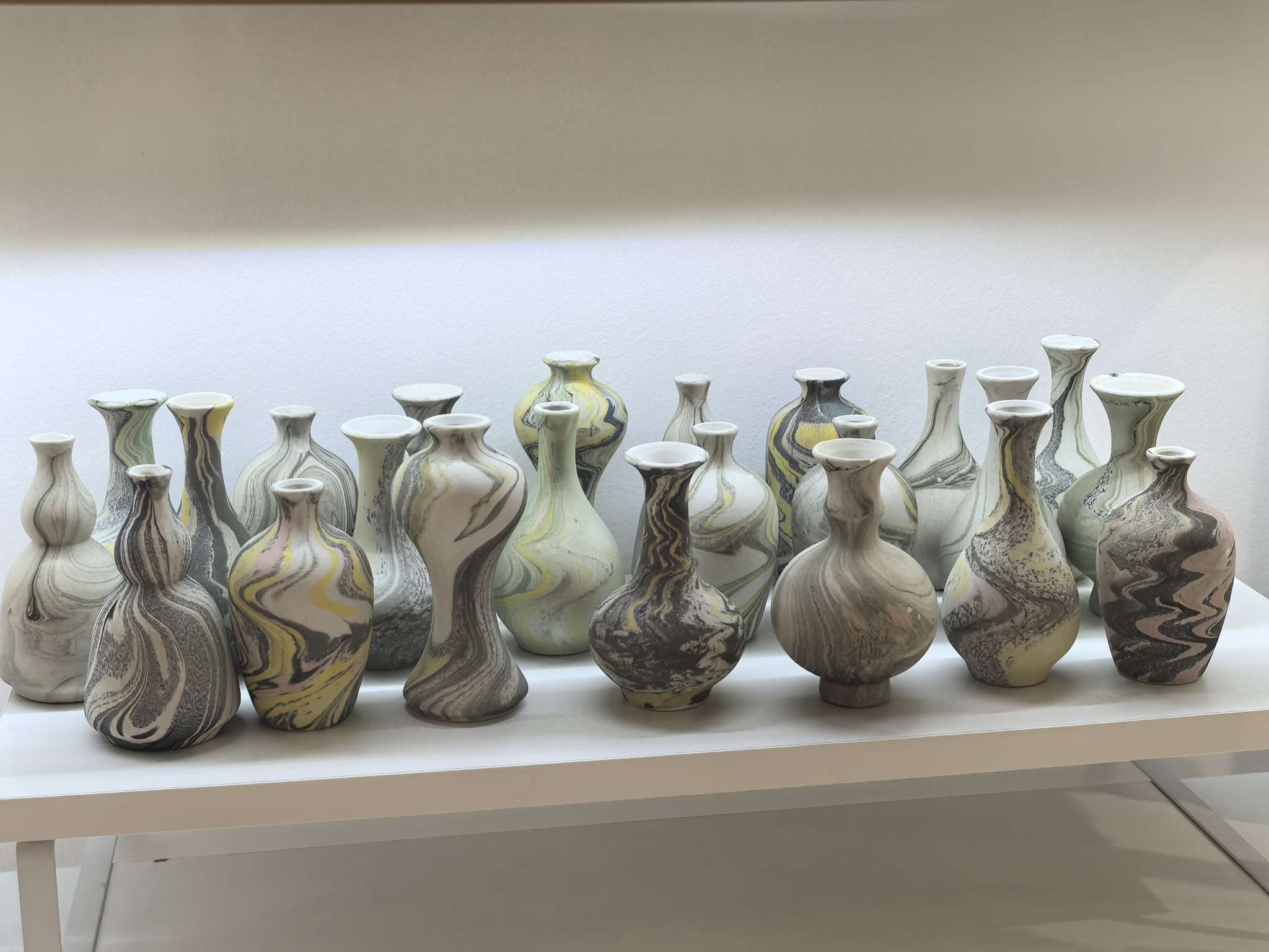 Mi Ni small vase, ice cream glazed ceramic vase detail image 7