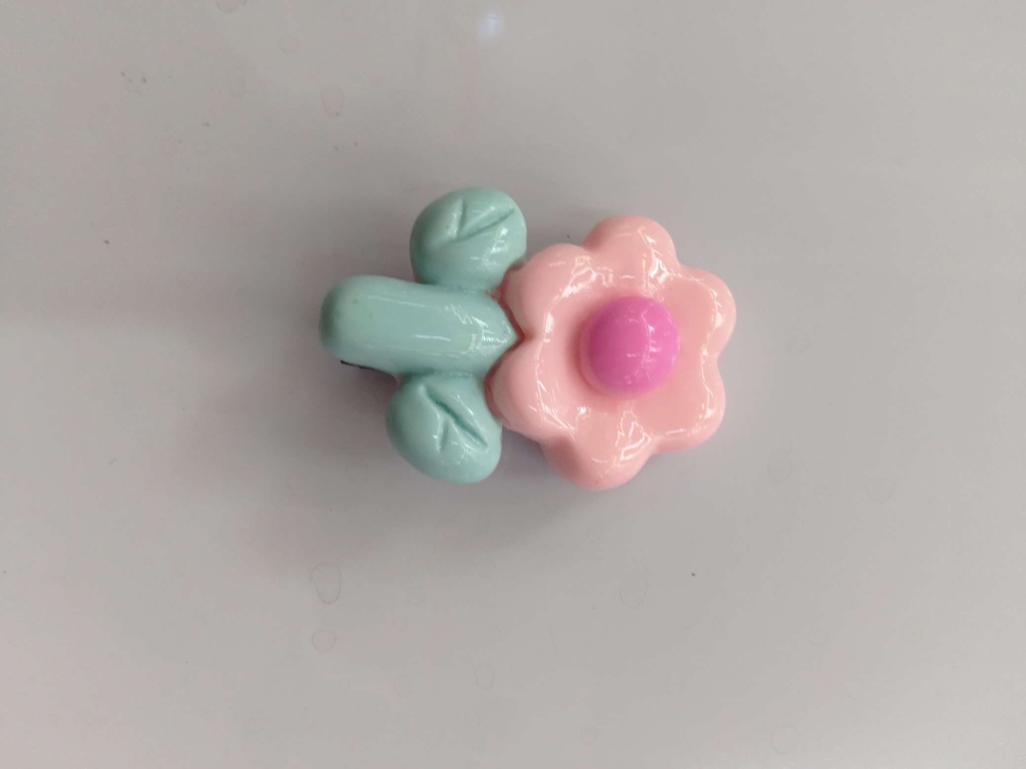 网投流行饰品树脂梅花夹