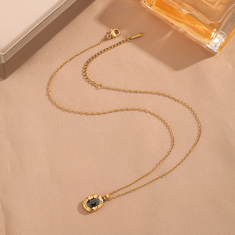 Crystal bracelet, women's simple and fashionable jewelry, bracelet accessory, versatile and personalized bracelet, couple titanium steel necklace accessory details Picture