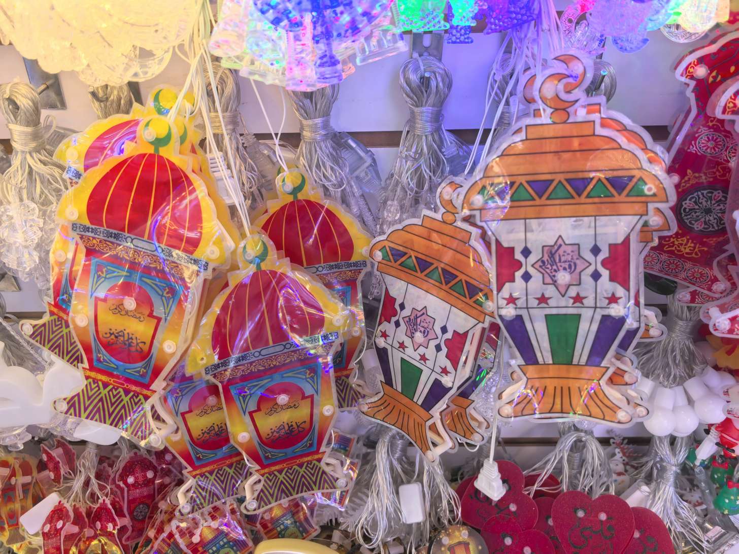 Christmas light string lights, round balls, outdoor LED light string lighting, festival decoration, outdoor lighting, Christmas light string lights, string light strips, Ramadan lights in Arab countries, Eid al-Fitr, Ramadan castle, moon, five-star led Item Picture