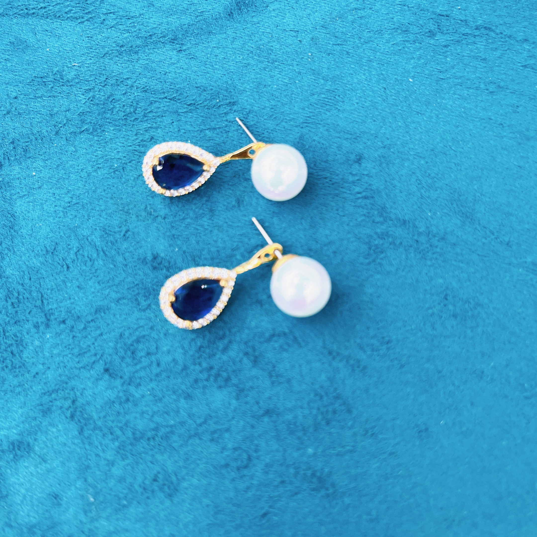 饰品/耳饰/珍珠耳环/耳环/烧焊锆石耳环白底实物图