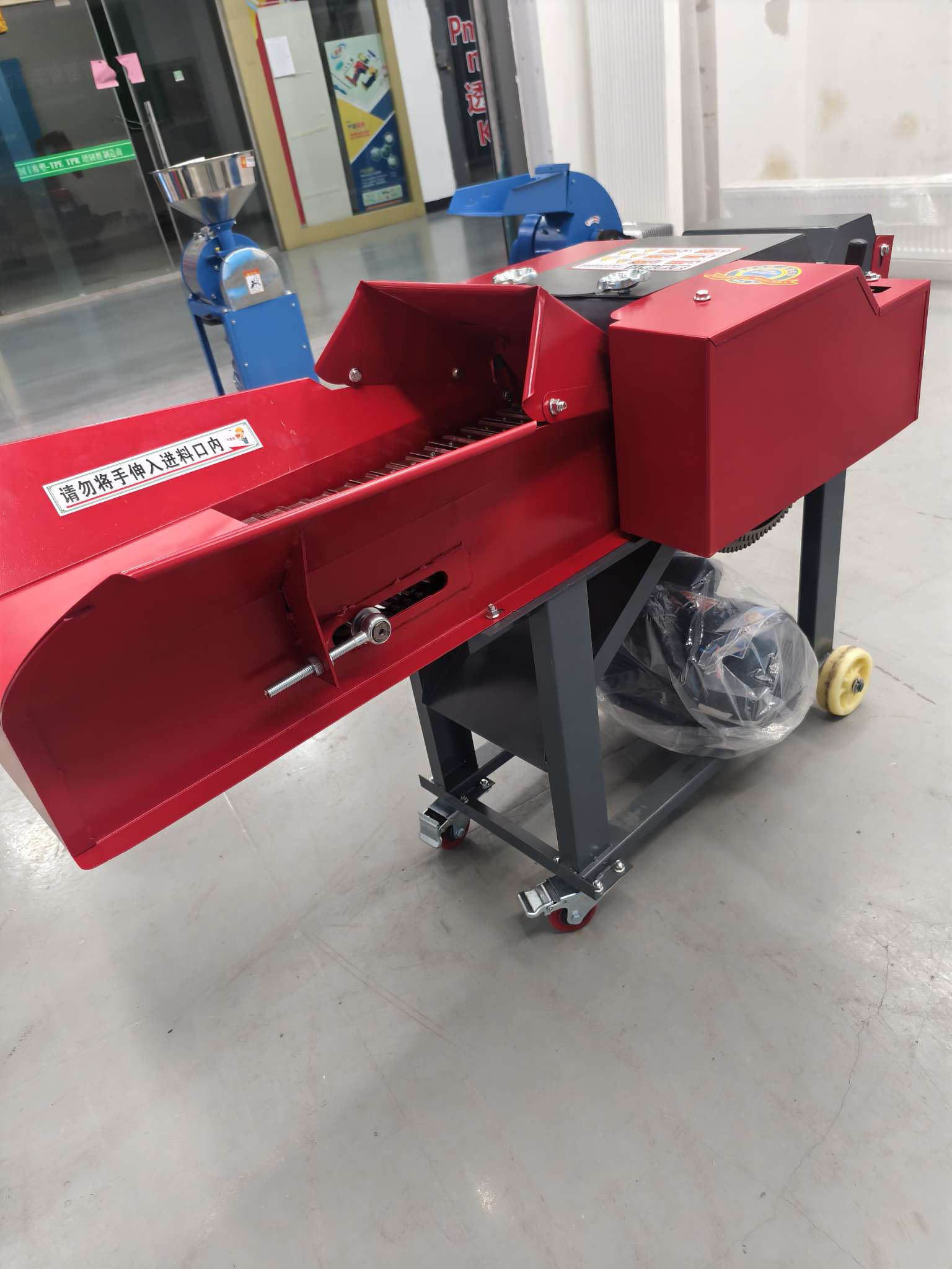 铡草机家用养殖牛羊玉米秸秆干湿两用粉碎打草碎草切草揉丝一体机铡揉机磨面机粉碎机颗粒机榨油机出口供应详情图4