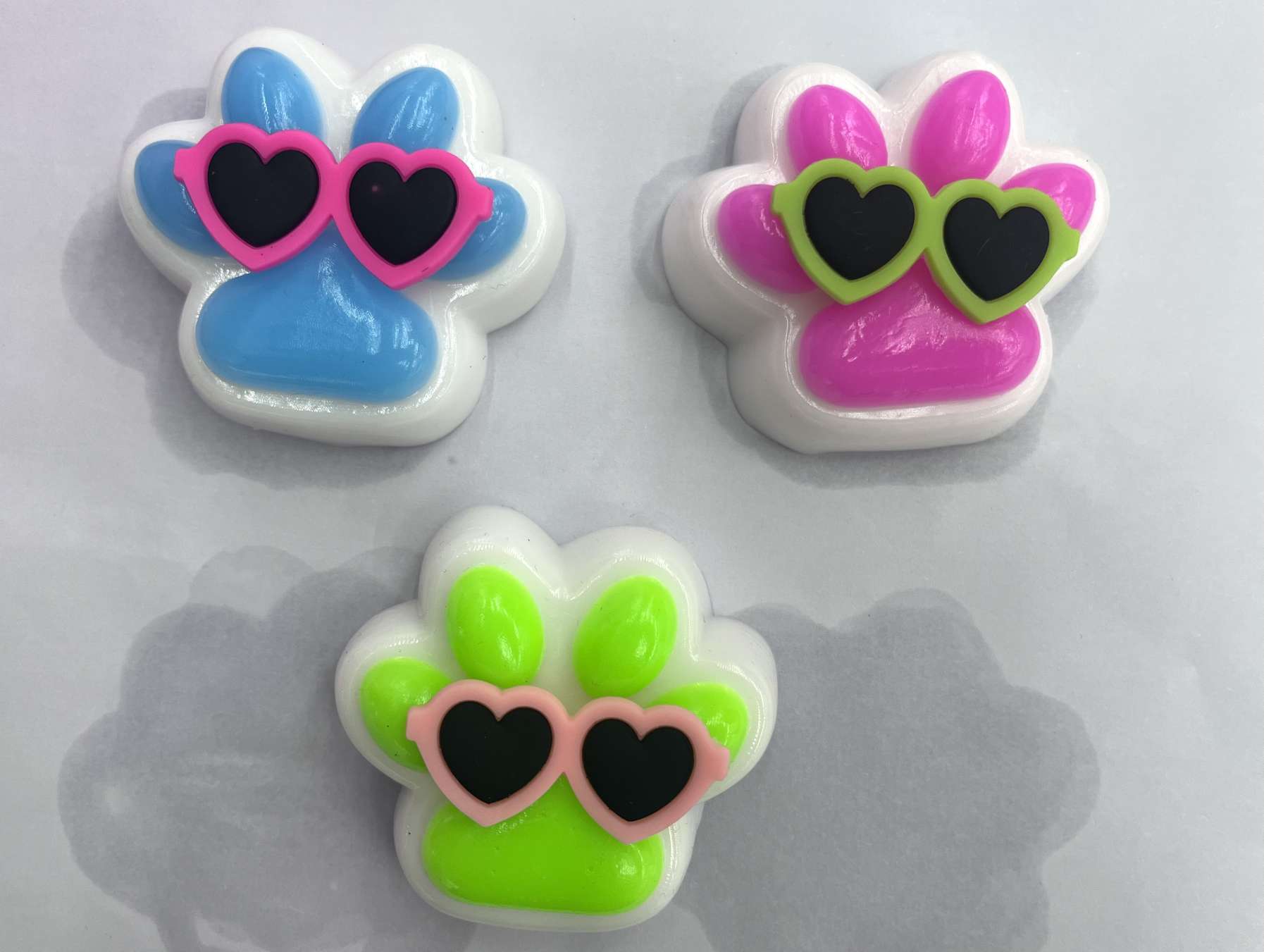 厂家直销猫爪捏捏乐减压神奇解压玩具白底彩点带配件