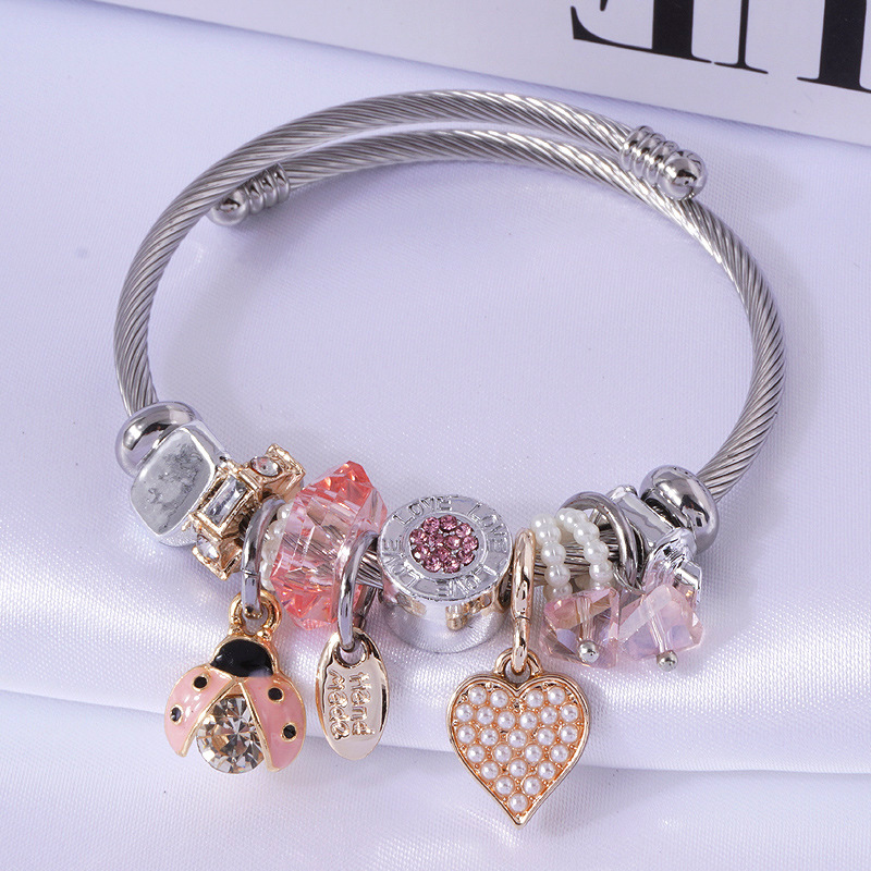 European and American cross-border DIY stainless steel bracelet, Korean version handcrafted beaded crystal heart-shaped pearl adjustable bracelet detail image 2