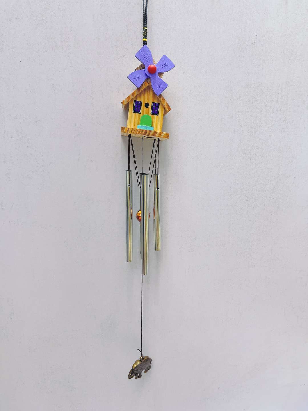 Rural life wooden wind chime log cabin pendant details Picture