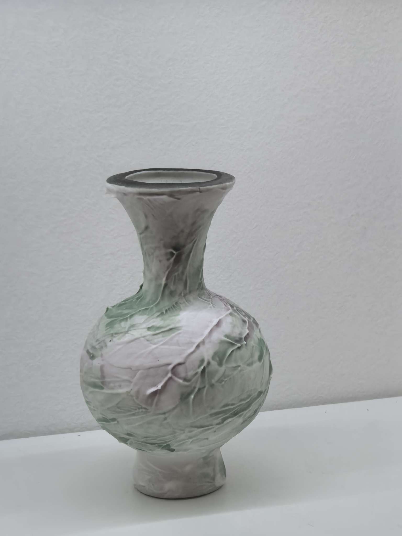 Mi Ni small vase, ice cream glazed ceramic vase detail image 3