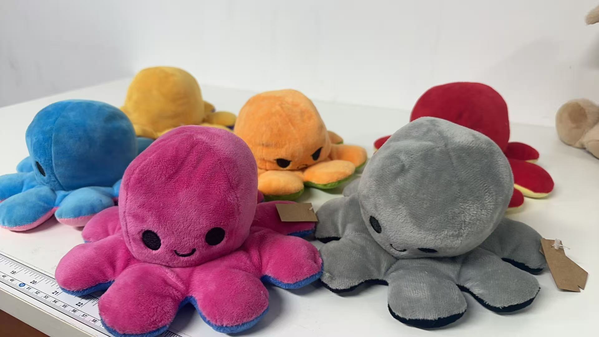 Douyin double-sided octopus figurine, Octopus plush toy, reversible face-changing angry doll, birthday gift for girls