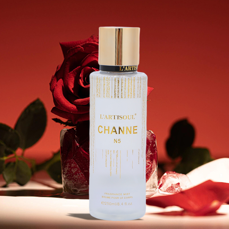 L'ARTISOUL Large Capacity 250ml Channe No. 5 Scented Women's Long-lasting Body Spray Perfume Application Scenario