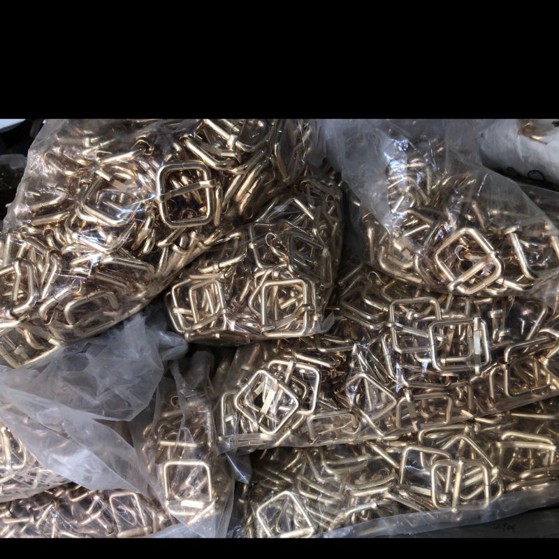 厂家直销大量现货批发零售不褪色新工艺五金拉链头箱包购物袋化妆包服饰配件39