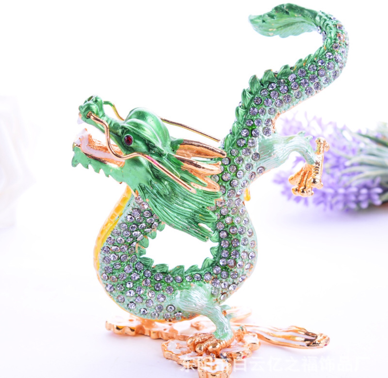 Alloy metal handicrafts, animal handicrafts factory direct sales, handicrafts, ornaments, jewelry boxes, enamel inlaid metal handicrafts, handicrafts Application Scenario