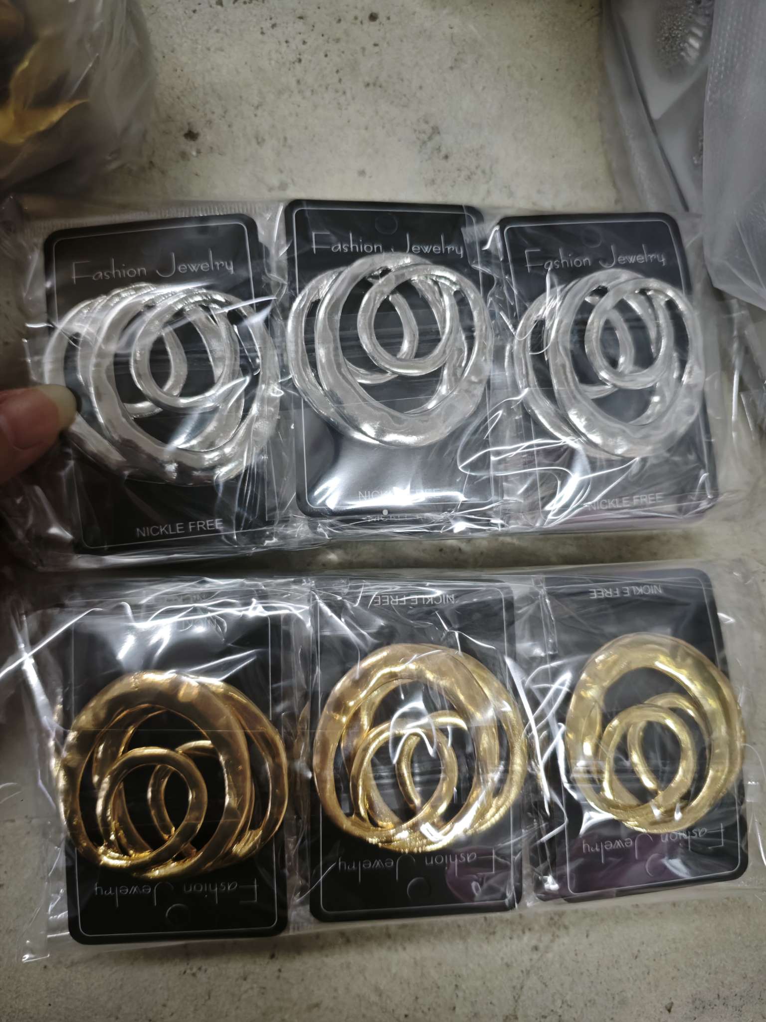 时尚珍珠耳环烧焊锆石耳饰简约气质耳环女款耳饰品潮流百搭款