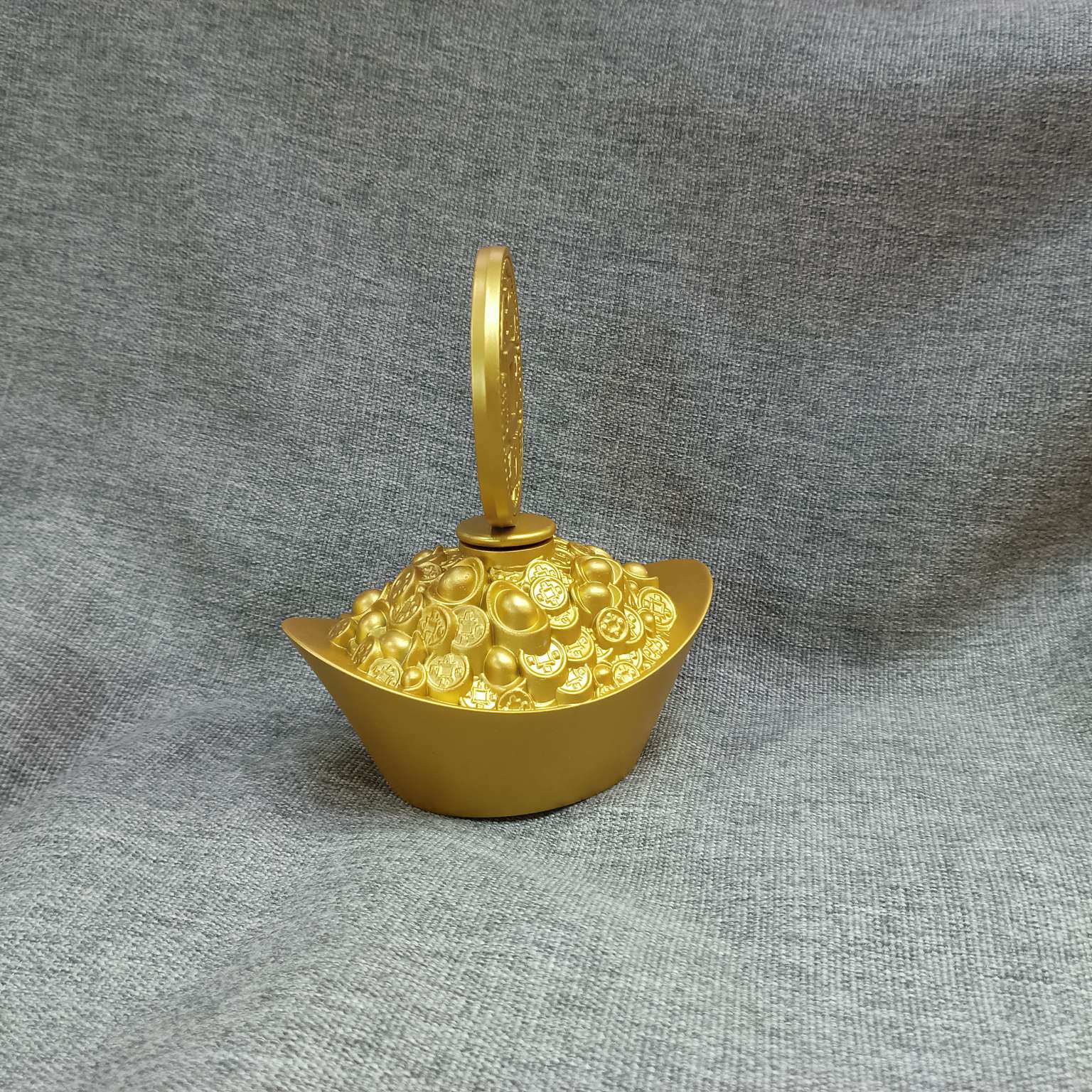 Zhonggong Craft's "Wealth from All Directions" rotating Gold coin Living Room and Office Desktop decoration detail image 5