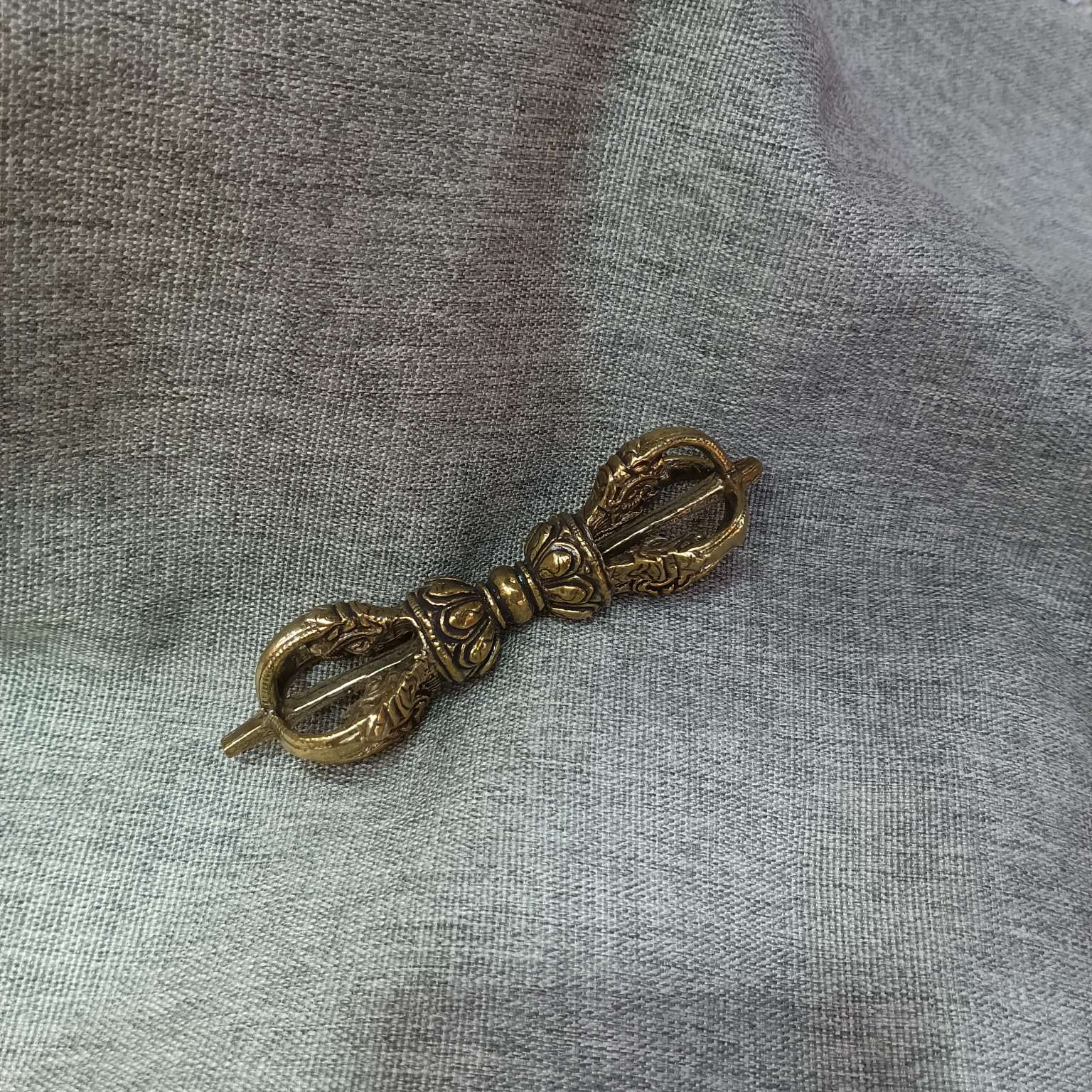 Zhonggong Craft copper ornaments, table decorations for living rooms and offices Application Scenario