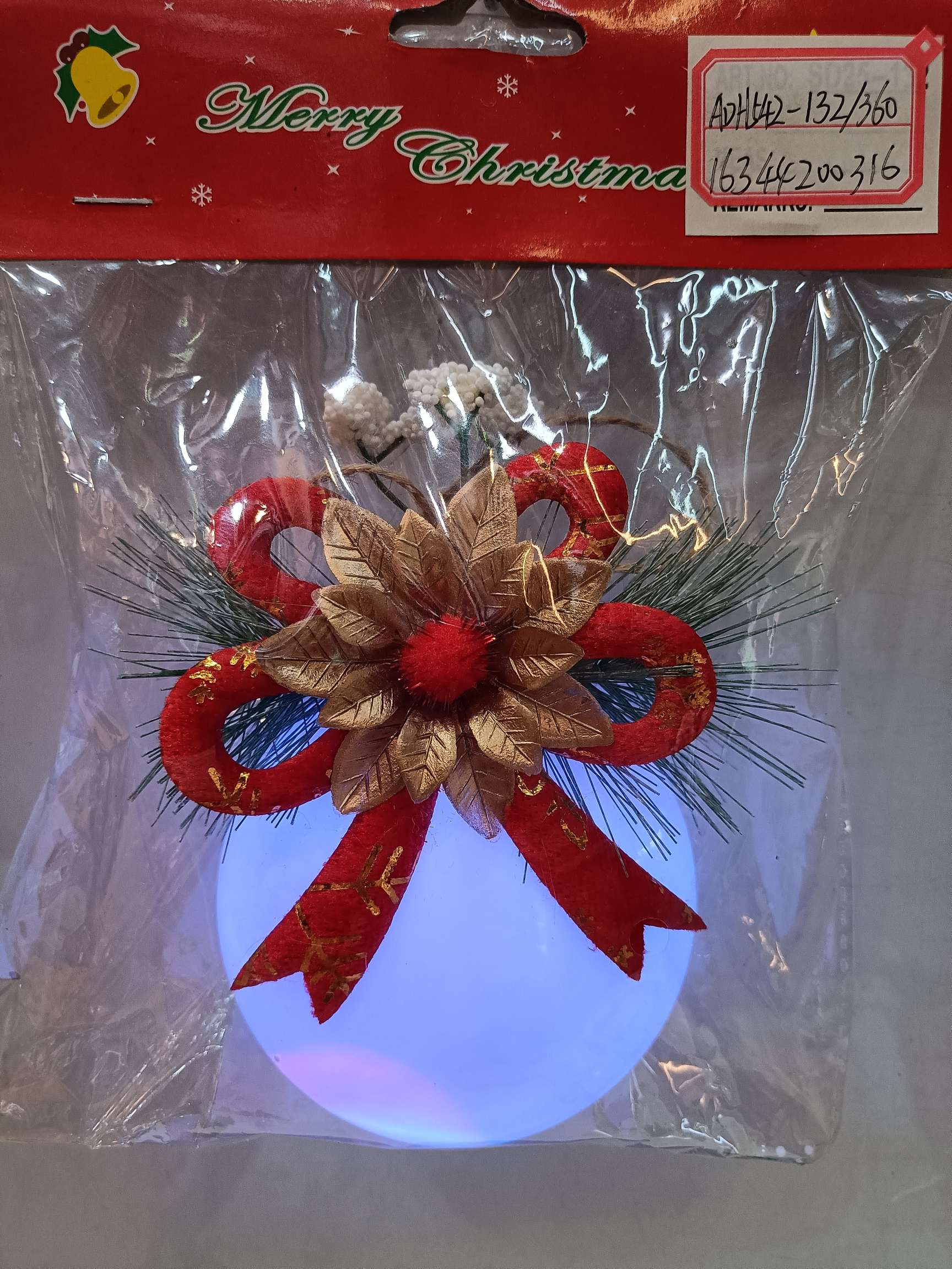 Christmas tree ornaments, Christmas decorations, Christmas supplies, Christmas interior decoration details Picture