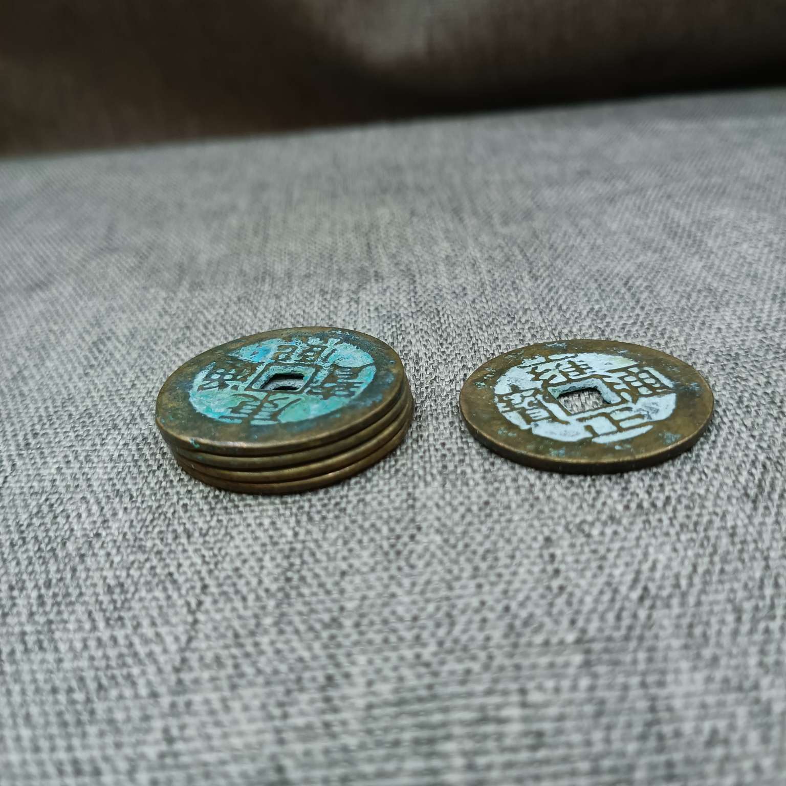 Zhonggong Craft Antique green rust Copper Coin Five Emperors Coin, 2.8cm, aged and thickened Five Emperors Coin detail image 5