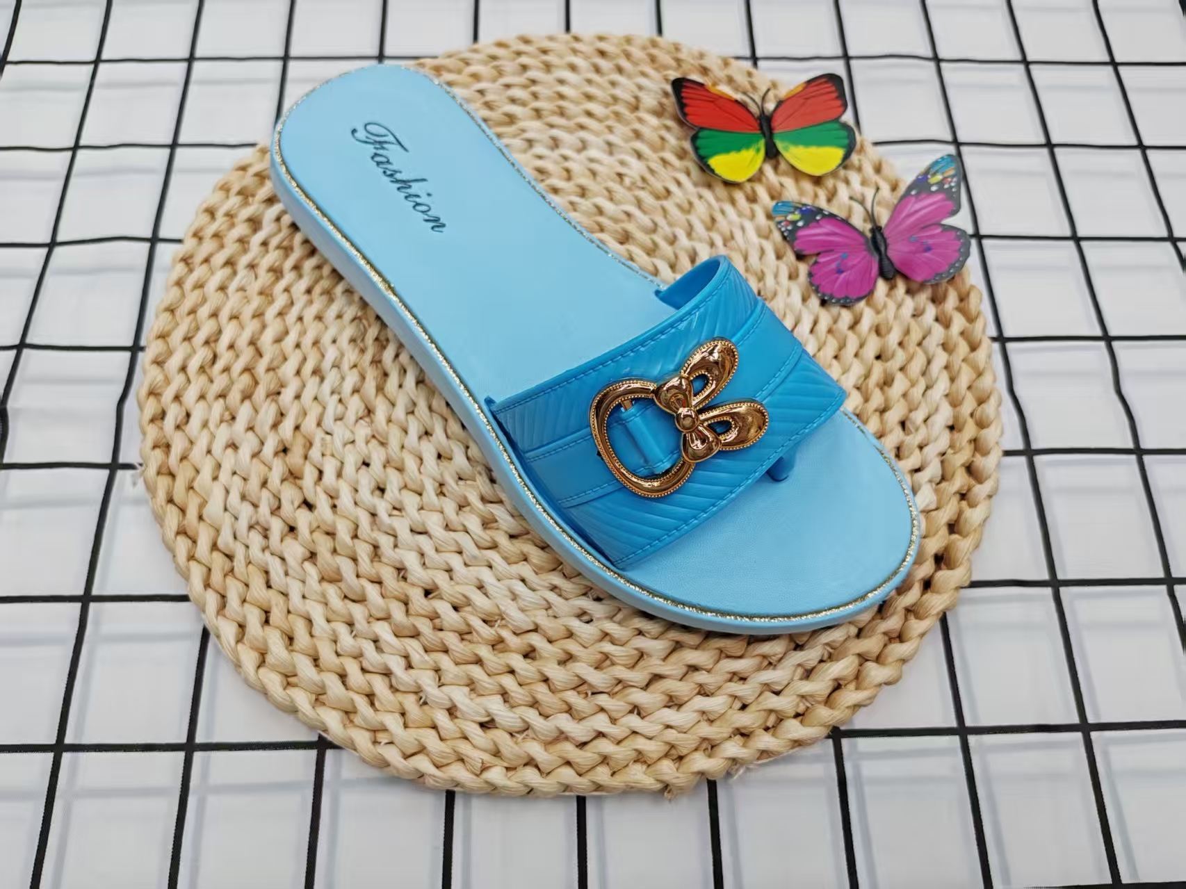 New summer 2025 metal buckle thick-soled one-shoulder flip-flops details Picture