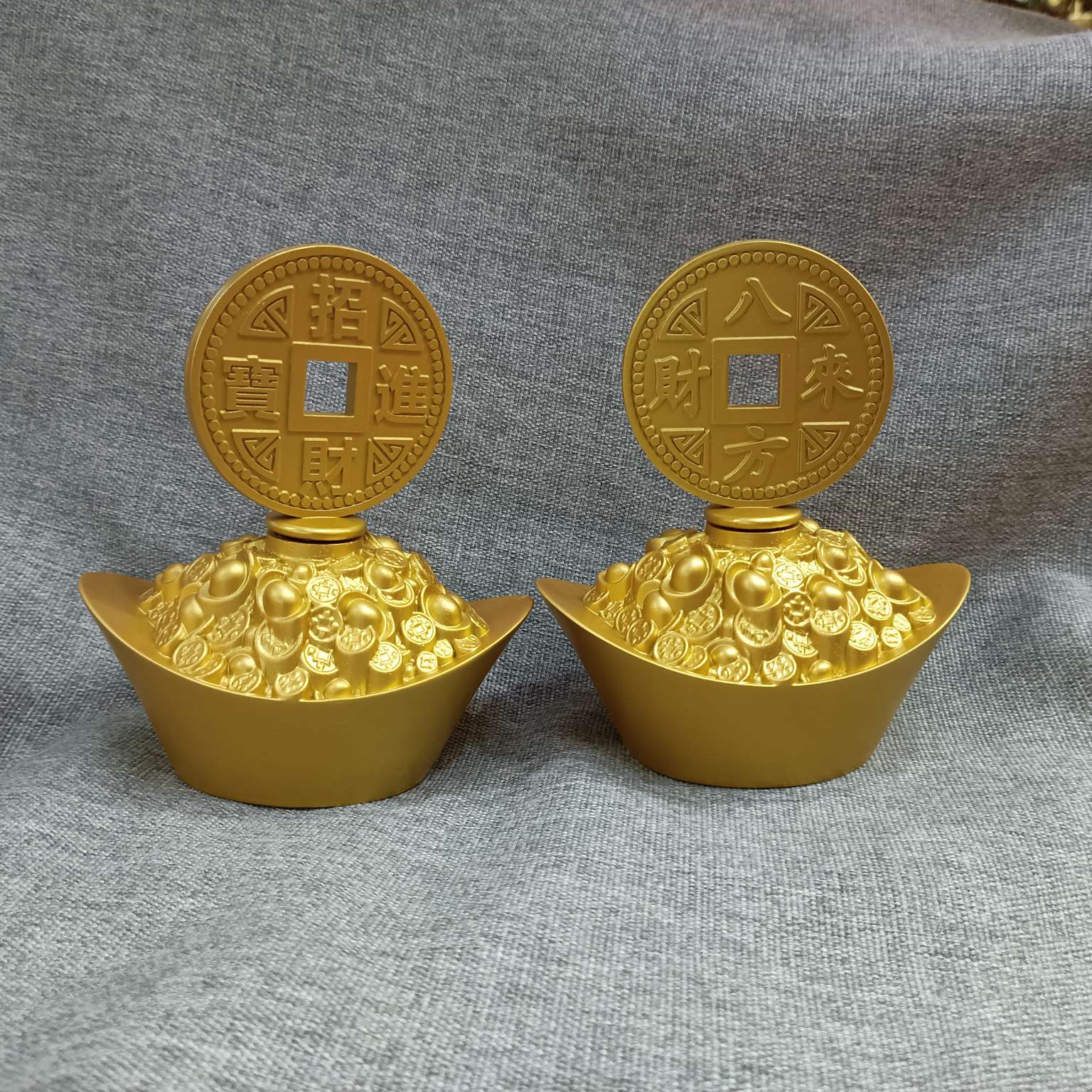 Zhonggong Craft's "Wealth from All Directions" rotating Gold coin Living Room and Office Desktop decoration