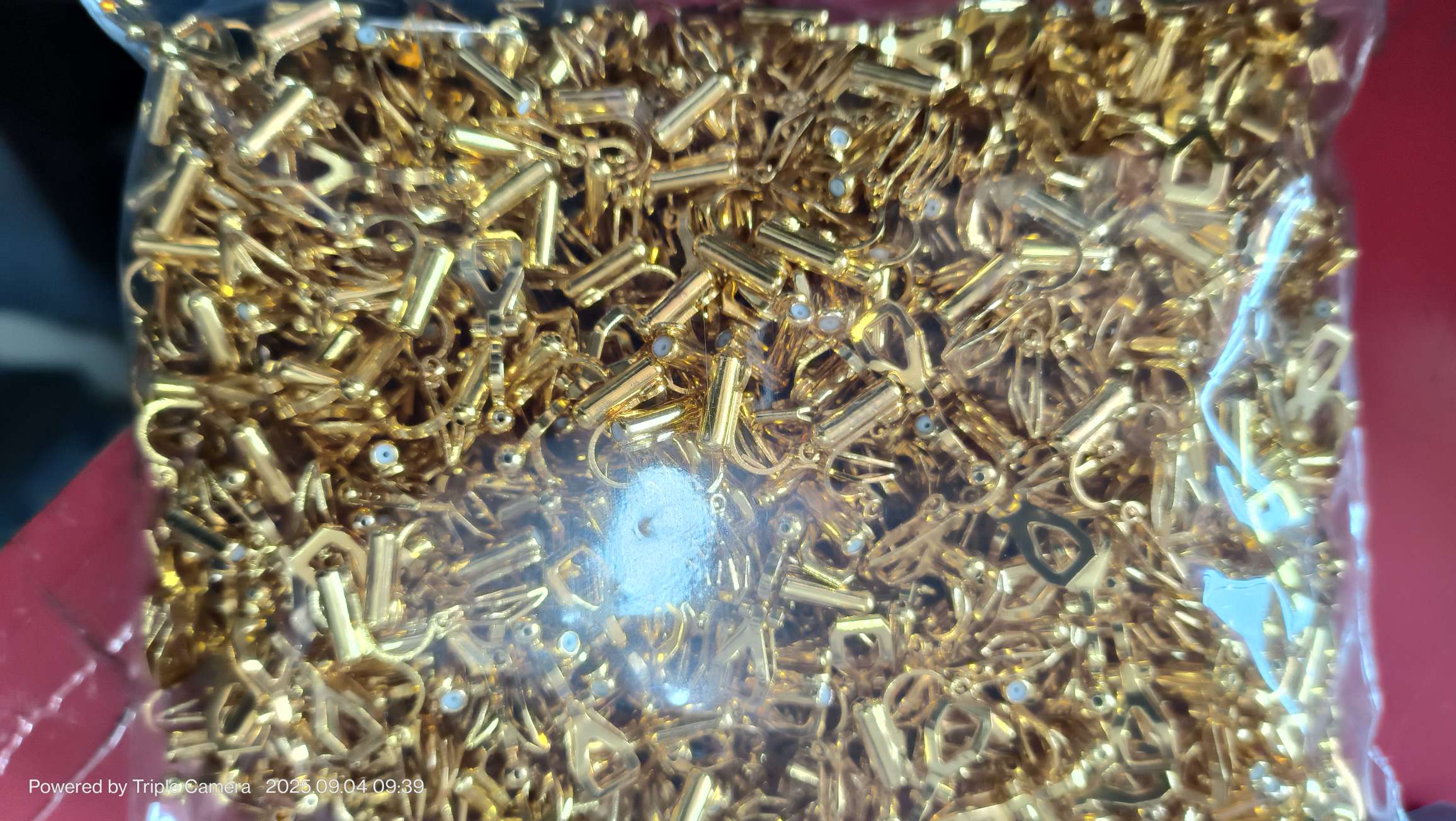 耳饰配件实物图