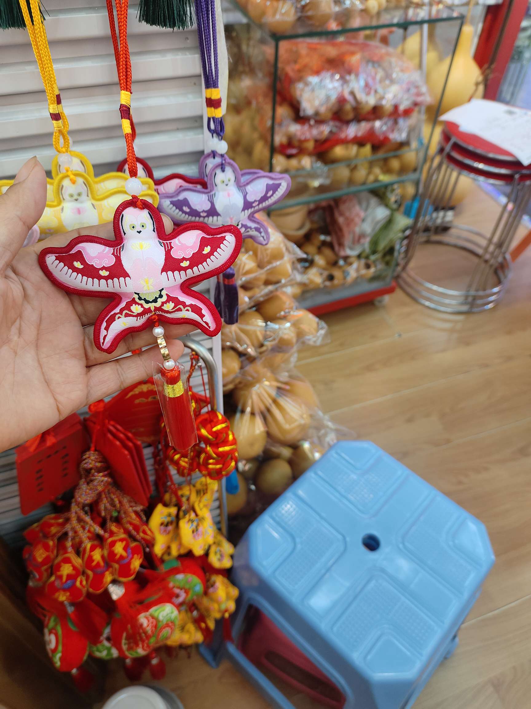 娈娈绣品工艺品香包香囊材料包手工DIY香囊空袋礼品香囊香包装饰用品燕子红的